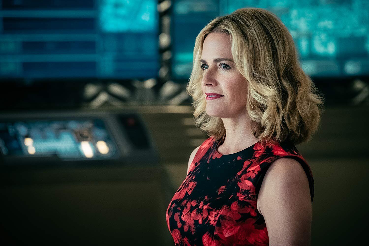 1500x1000 Elisabeth Shue Joins Julie Delpy's Dramedy Series ON THE VERGE at Netflix
