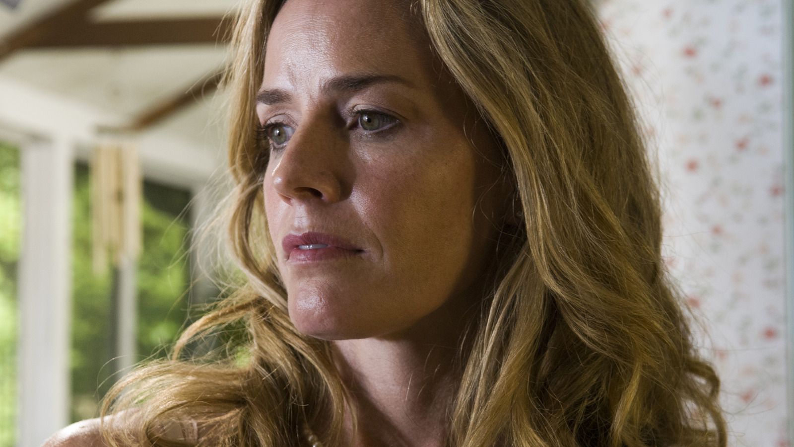 1600x900 Elisabeth Shue: From Soccer Star To Hollywood Fame