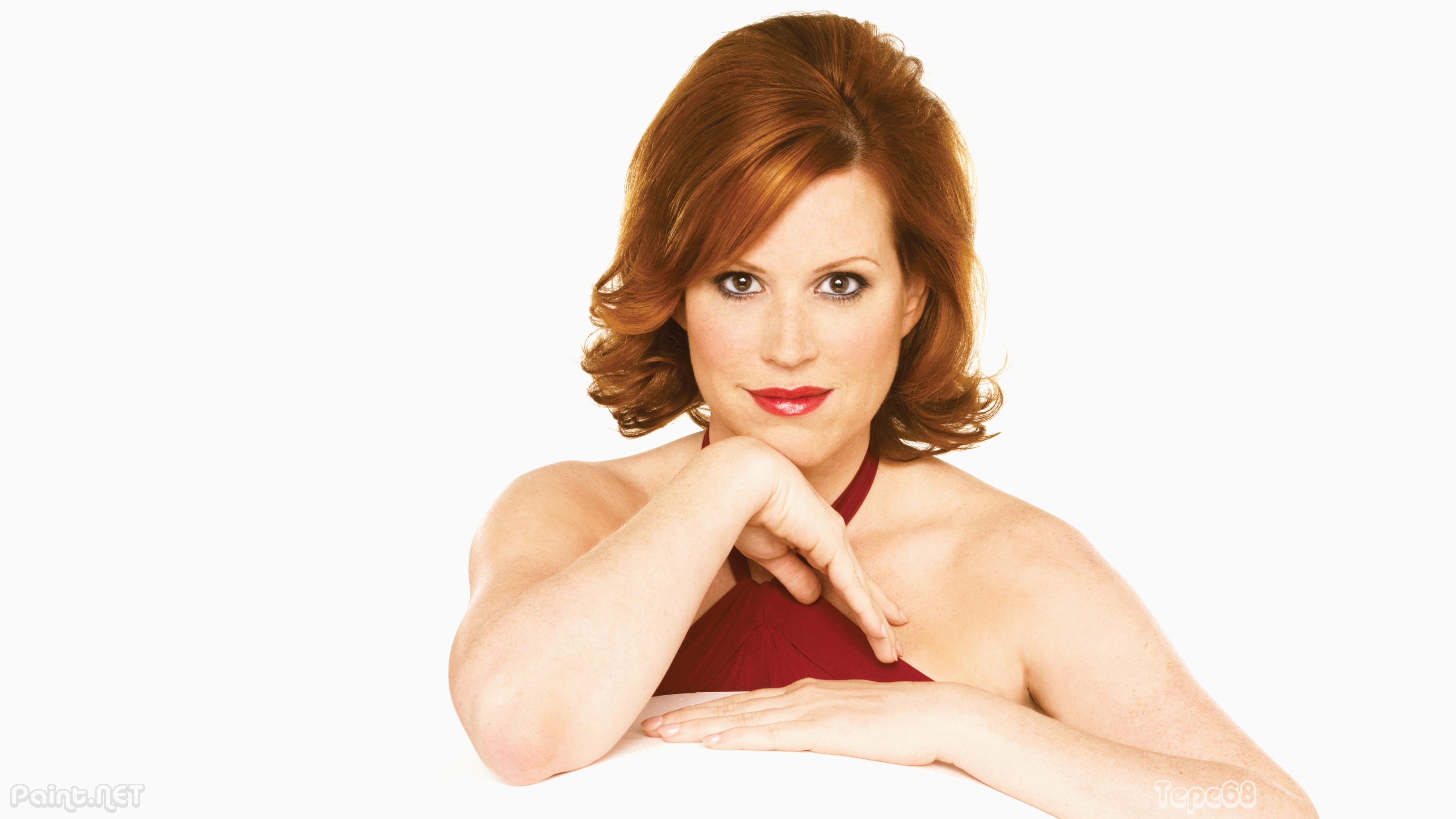 4444x2500 Molly Ringwald Wallpaper