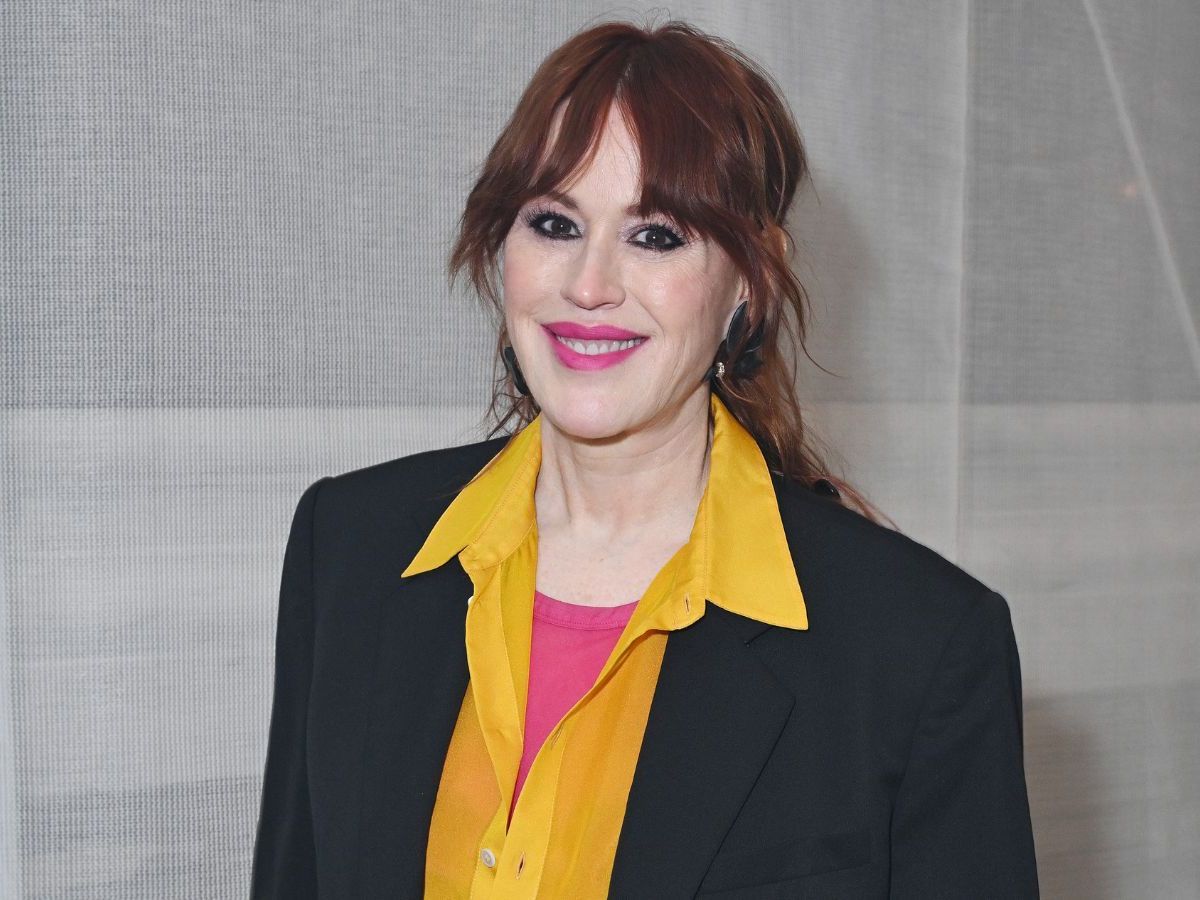 1200x900 Molly Ringwald's wall art taps into a whimsical trend. Homes and Gardens