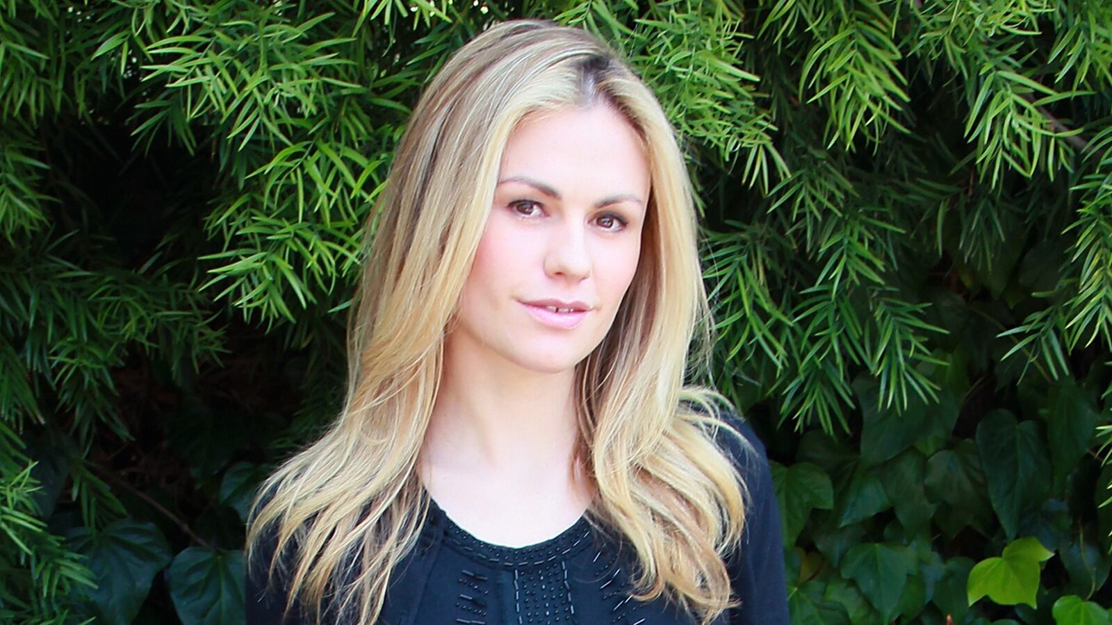1600x900 Anna Paquin's Bisexuality for Dummies