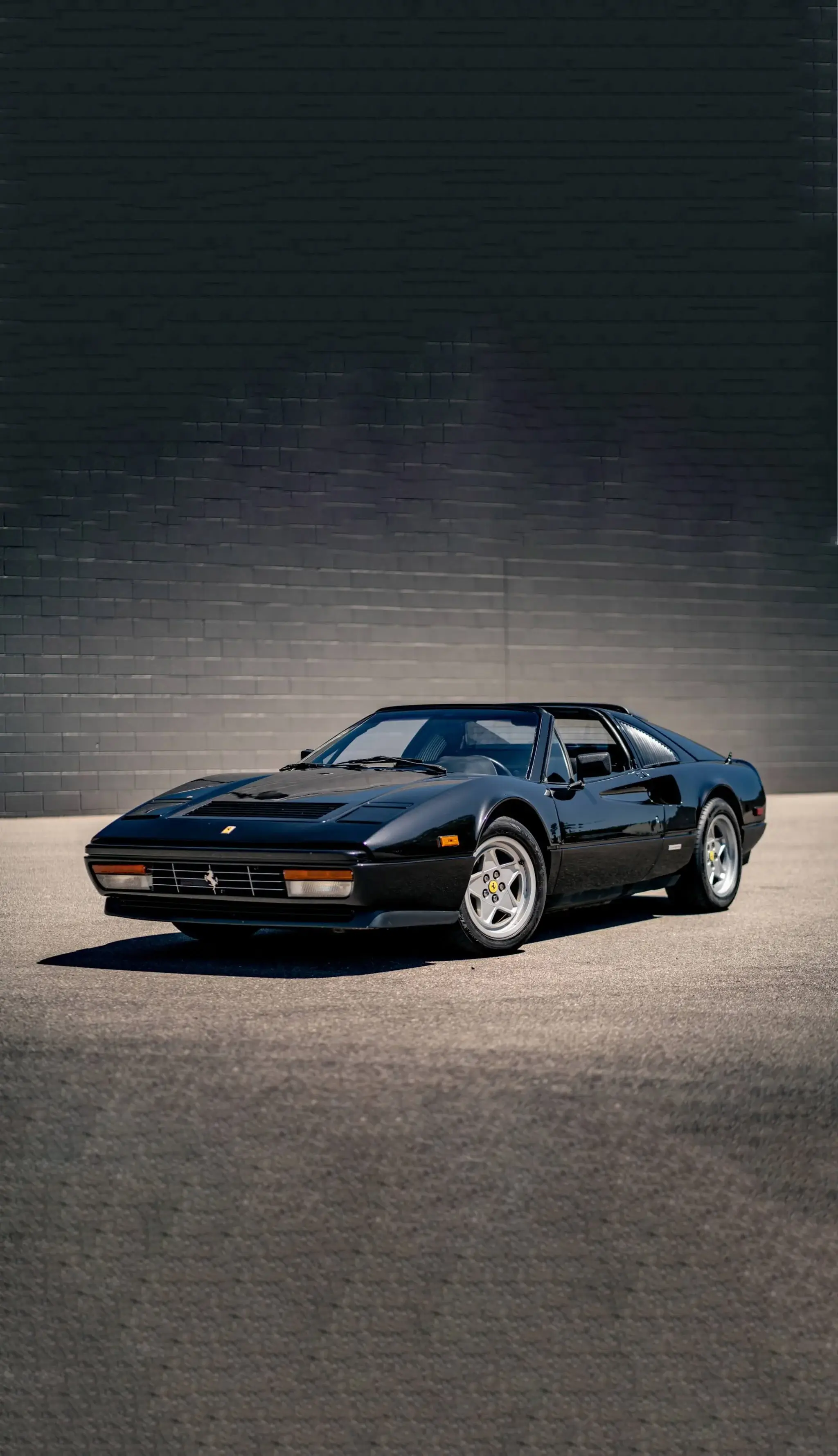 2048x3558 Ferrari 328 GTS