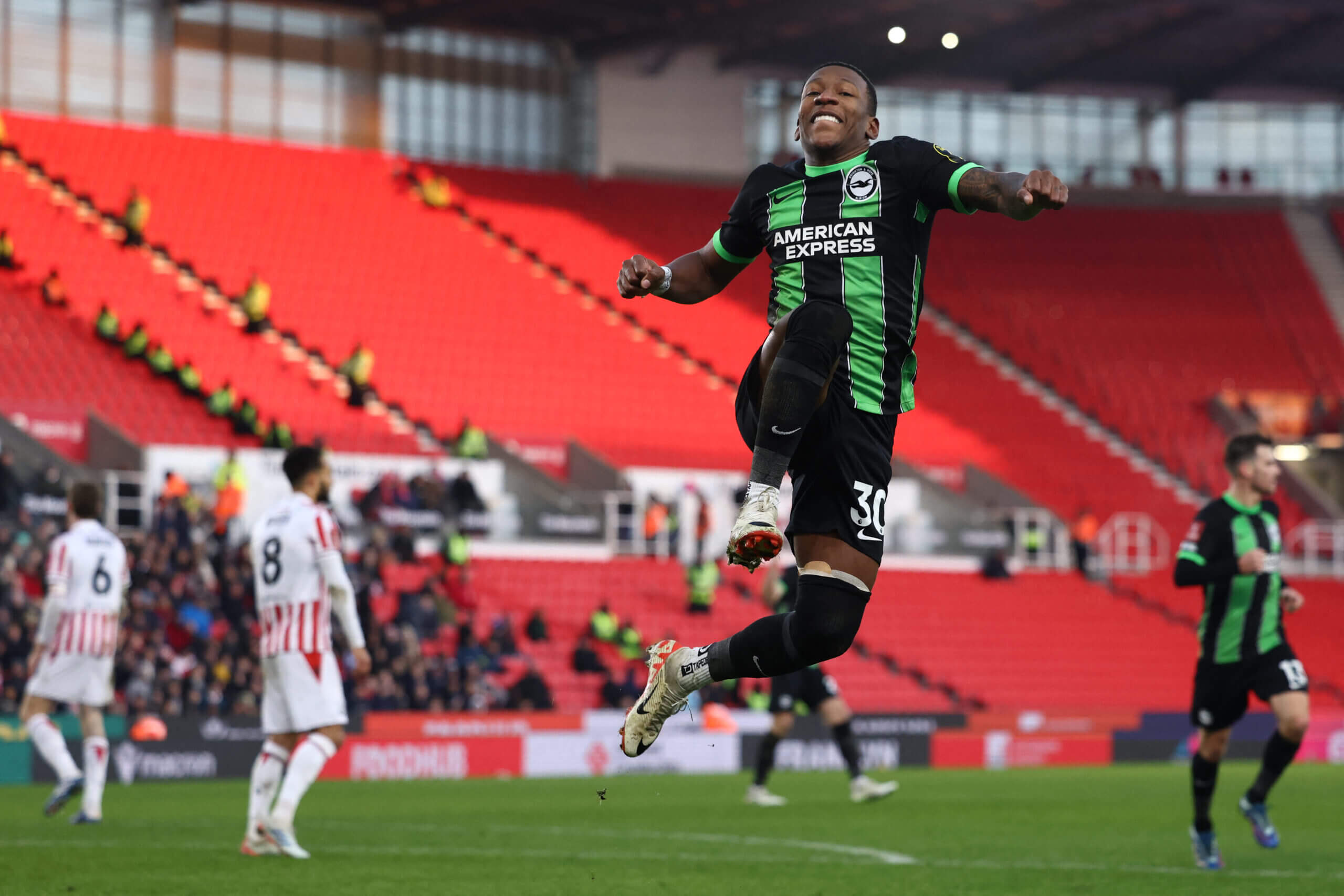 2560x1707 Brighton's Pervis Estupinan: The Premier League's Best Left Back?