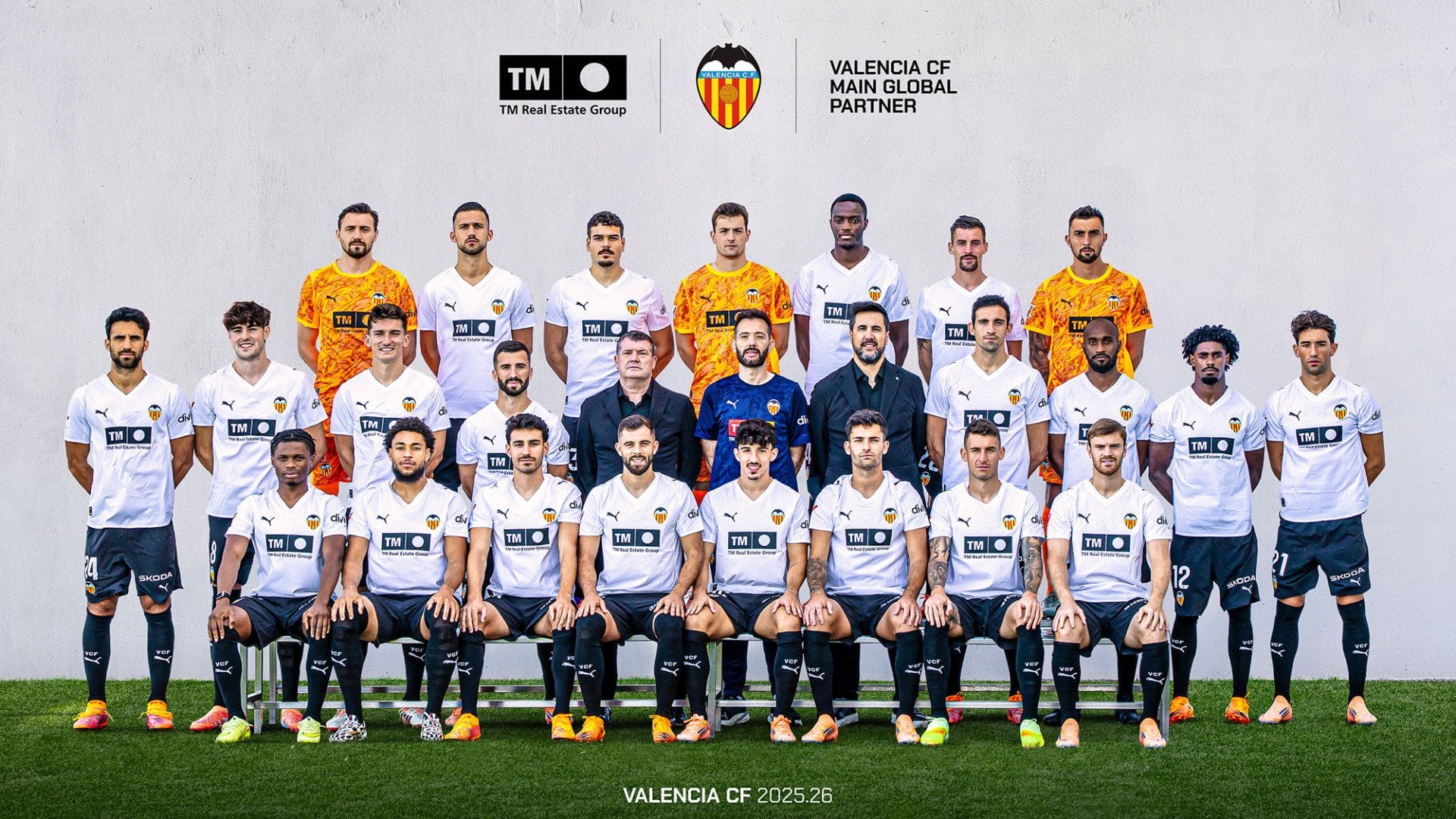 1920x1080 BEHIND THE SCENES. OFFICIAL PHOTO OF VALENCIA CF 2025 26