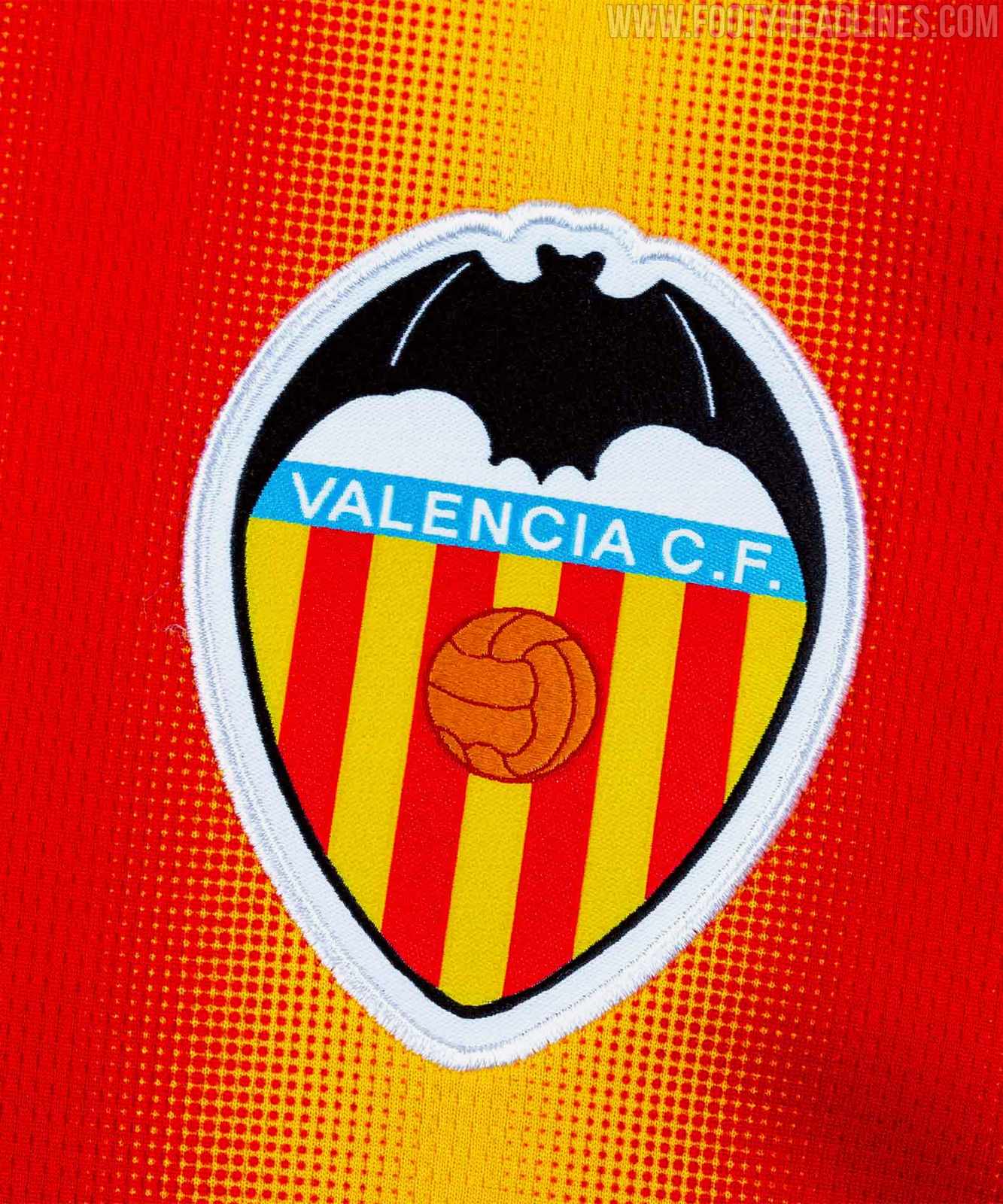 1333x1600 Valencia 25 26 Third Kit Released