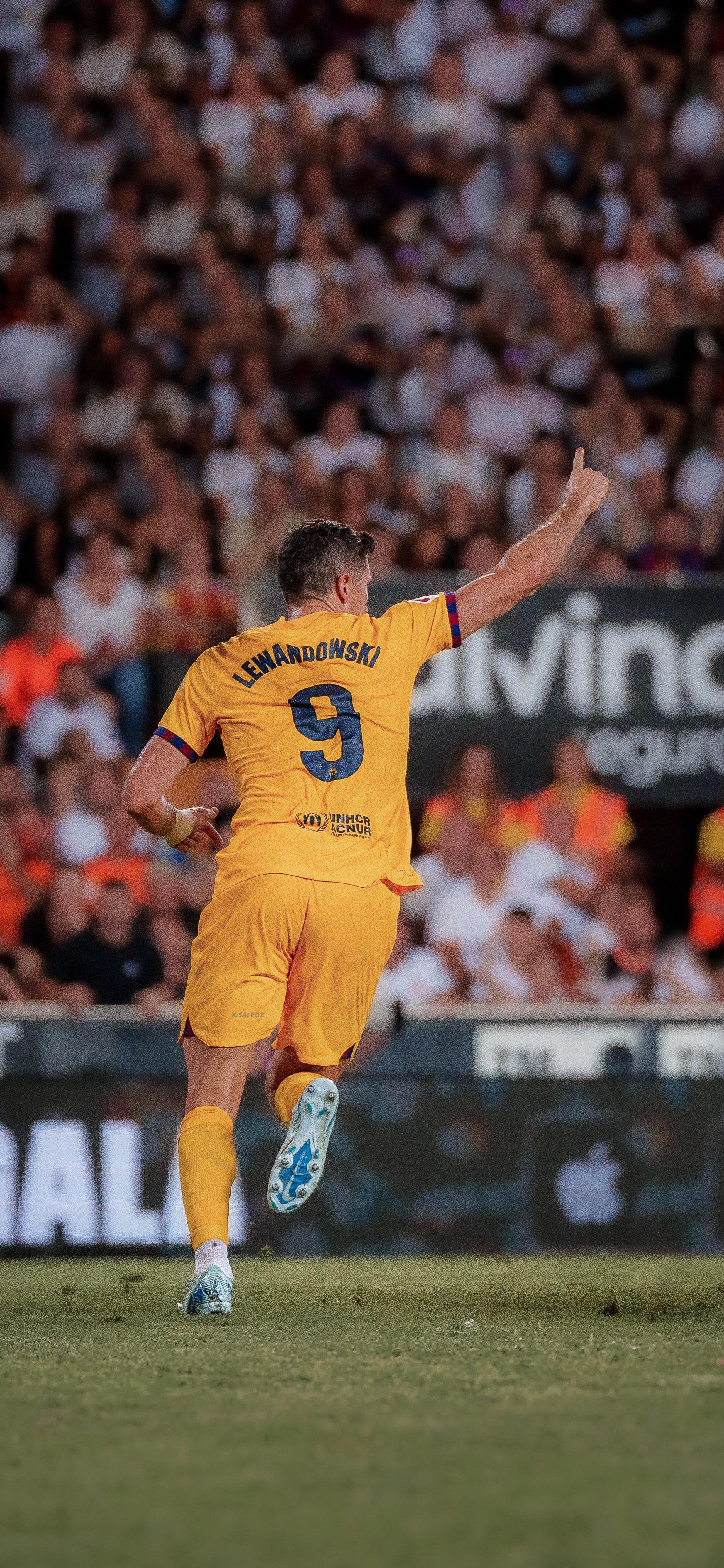 1875x4061 Wallpaper. FC Barcelona vs Valencia