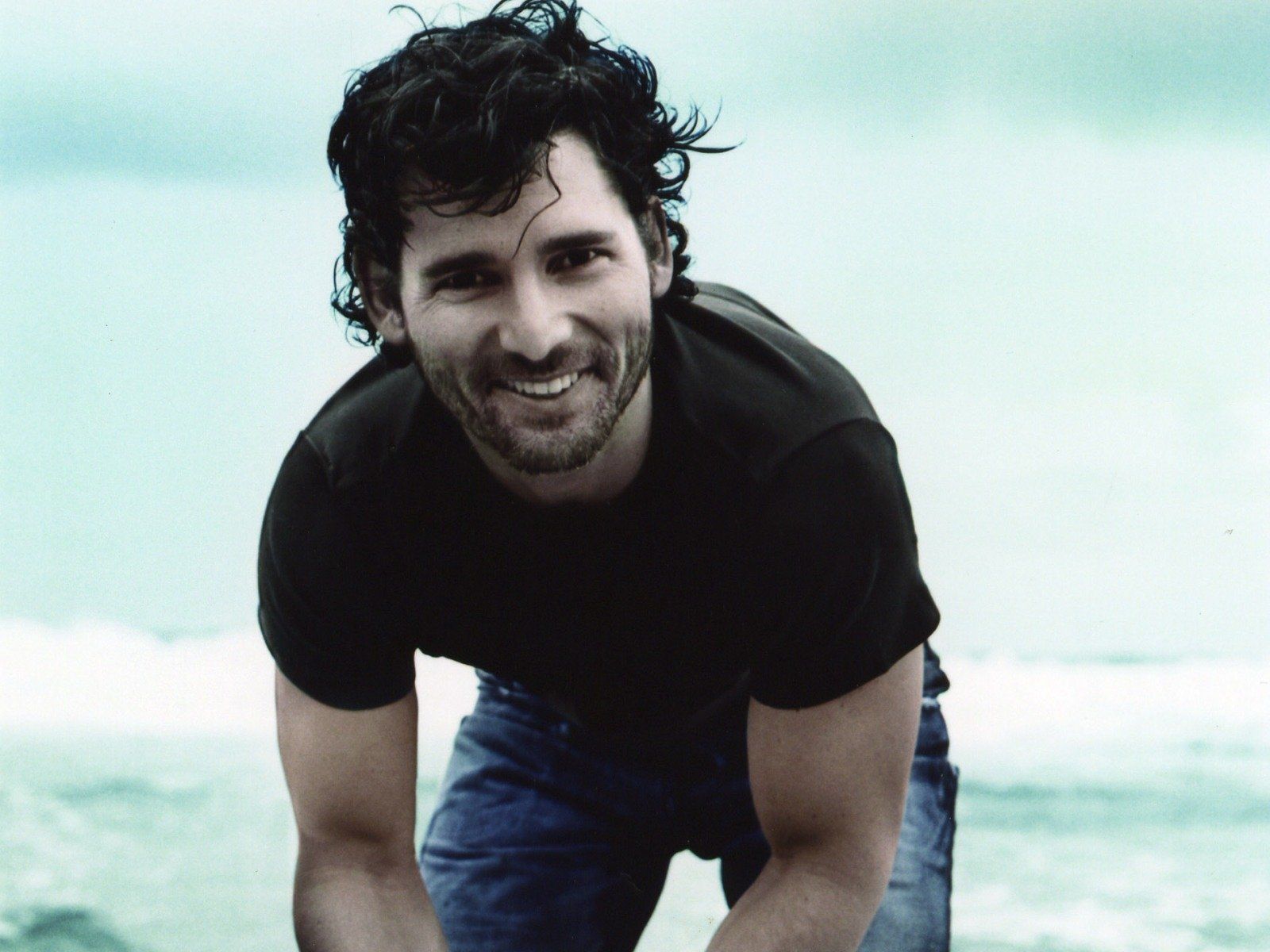 1600x1200 Download Celebrity Eric Bana Wallpaper