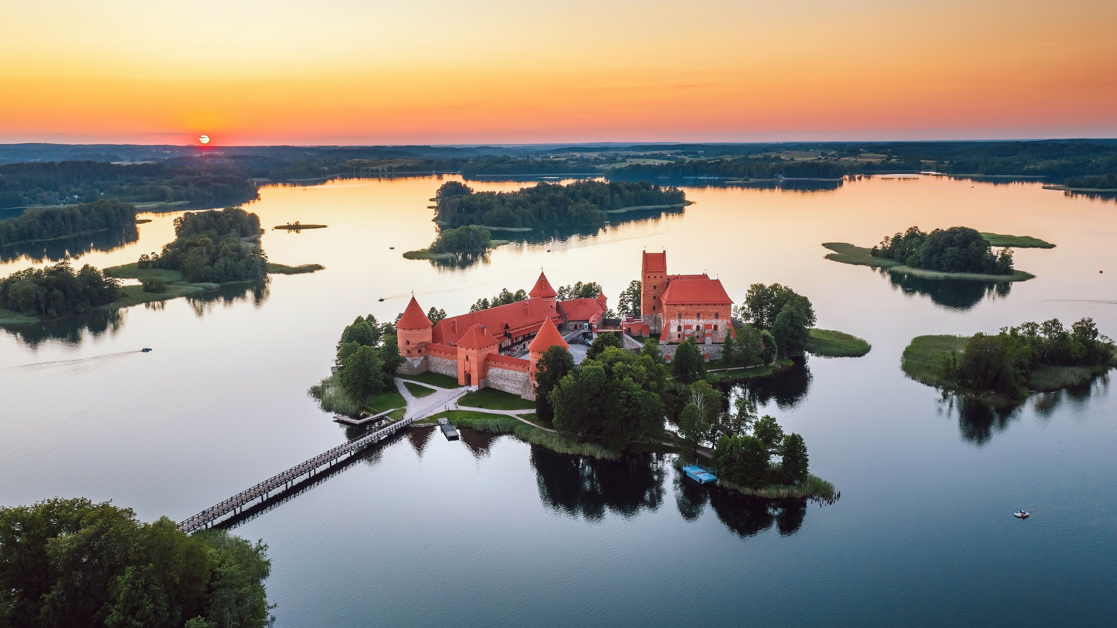 3840x2160 Lithuania Wallpaper