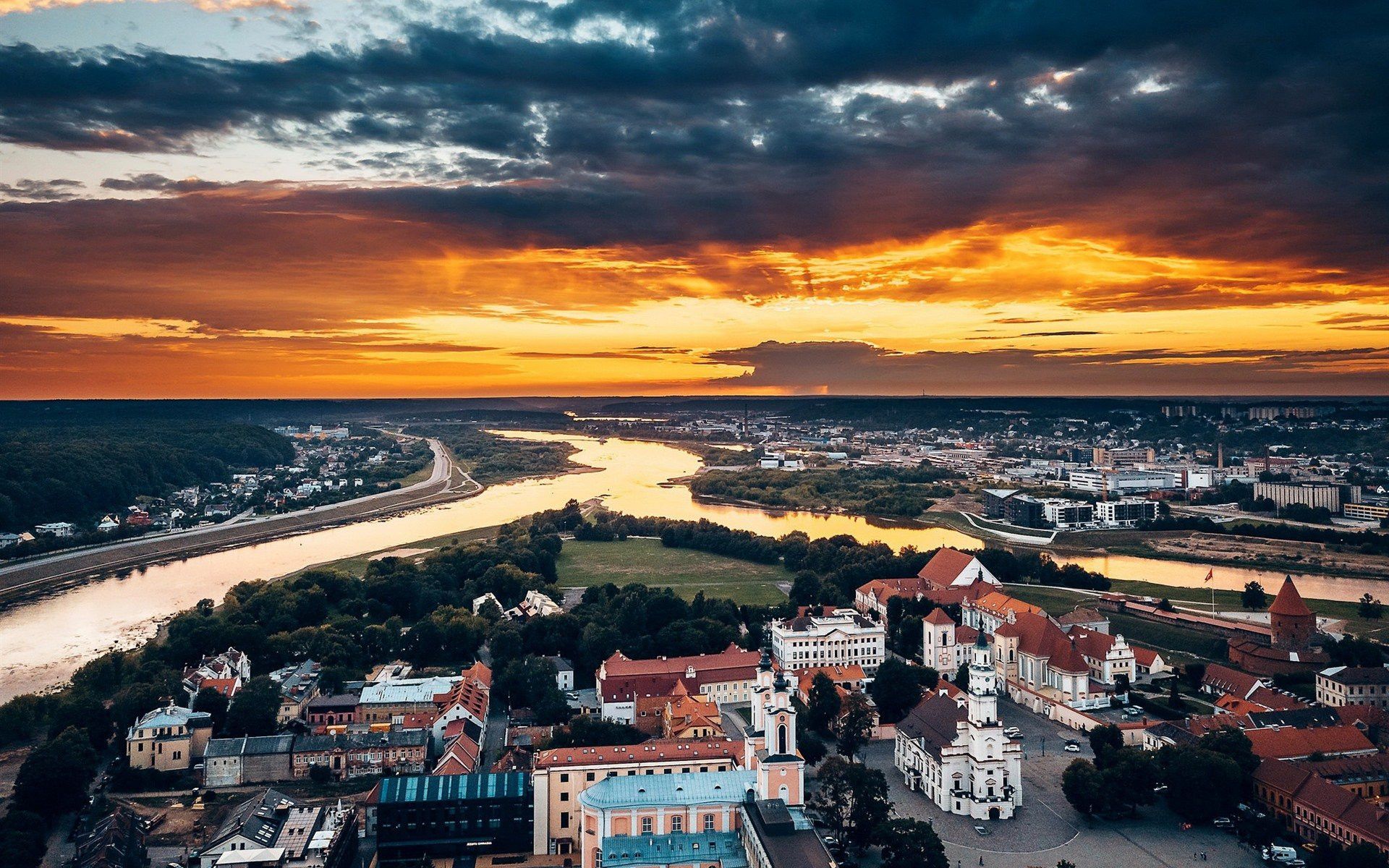 1920x1200 Lithuania Tourism Wallpaper 96195