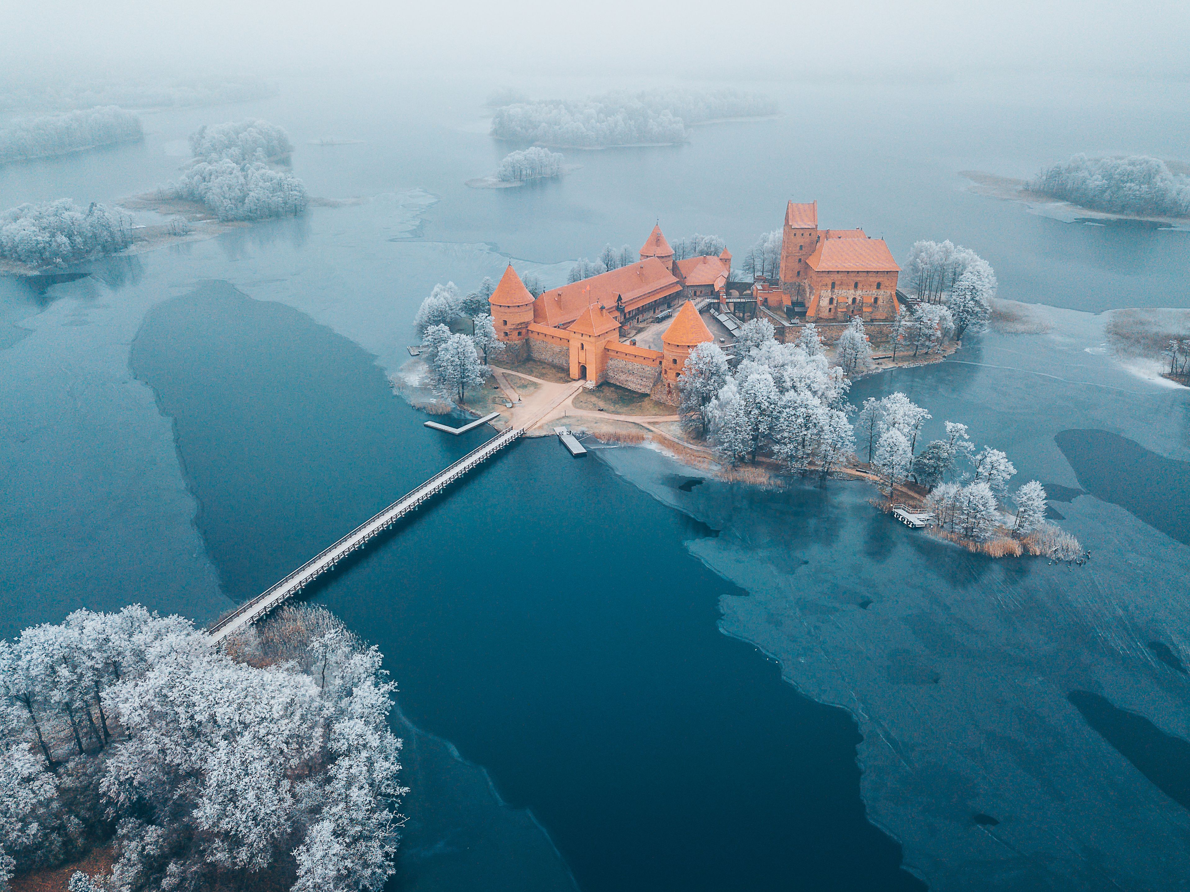 3833x2873 Winter in Lithuania