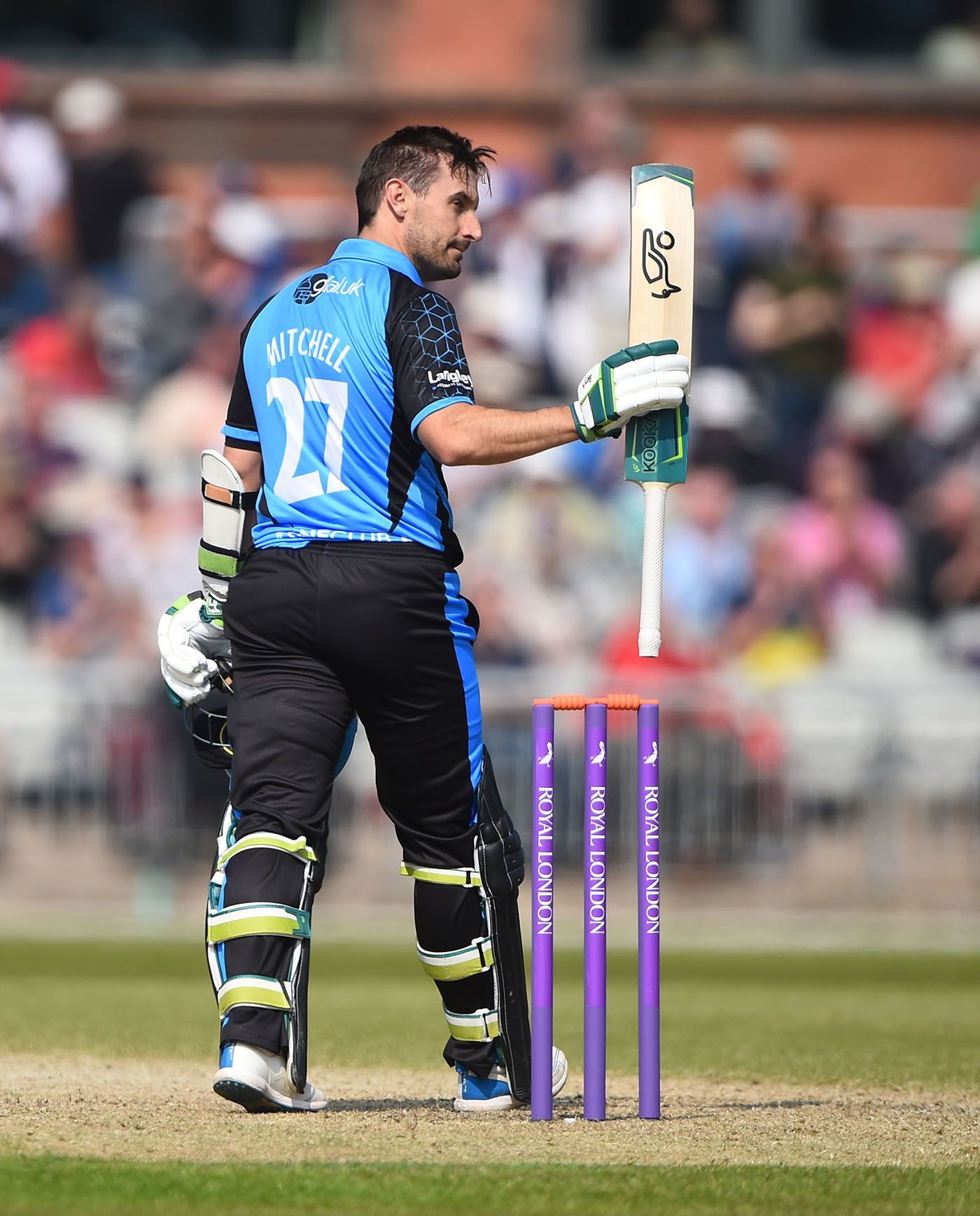 1400x1738 Daryl Mitchell Photo. Image Gallery and Match Picture