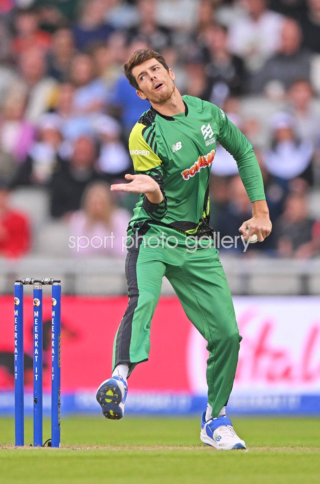 1060x1600 Mitchell Santner Southern Brave bowls v Manchester Originals The Hundred 2023 Image