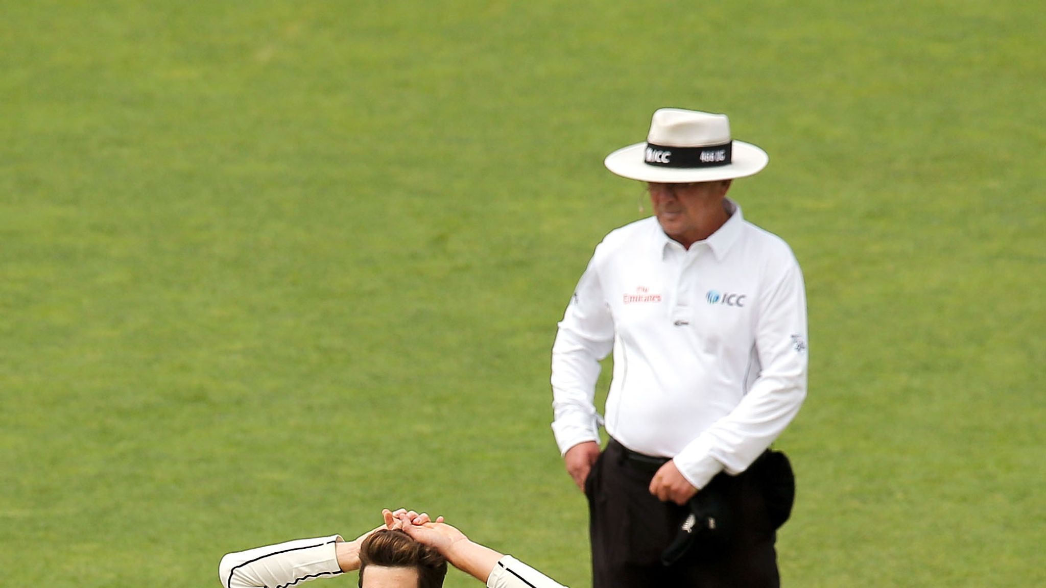 2048x1152 Mitchell Santner Out For New Zealand England Test Series With Knee Injury