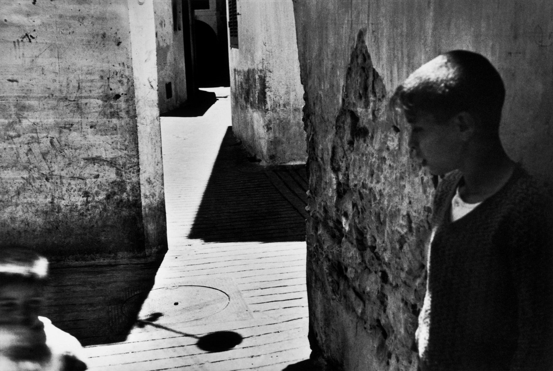 1800x1206 image à La Sauvette' At The Fondation Henri Cartier Bresson, Paris