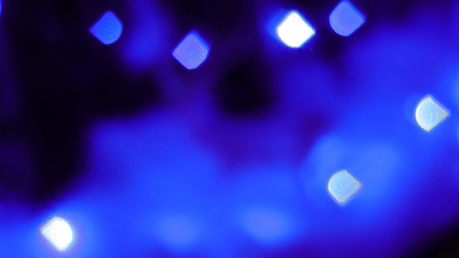1600x900 Abstract blue background with soft light spots Free