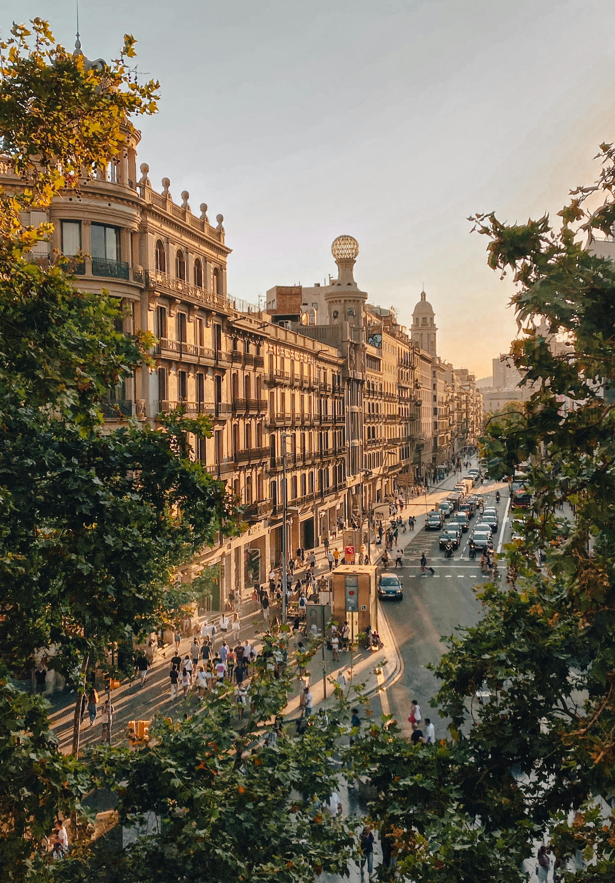 2502x3592 Eixample District Photo, Download The BEST Free Eixample District & HD Image