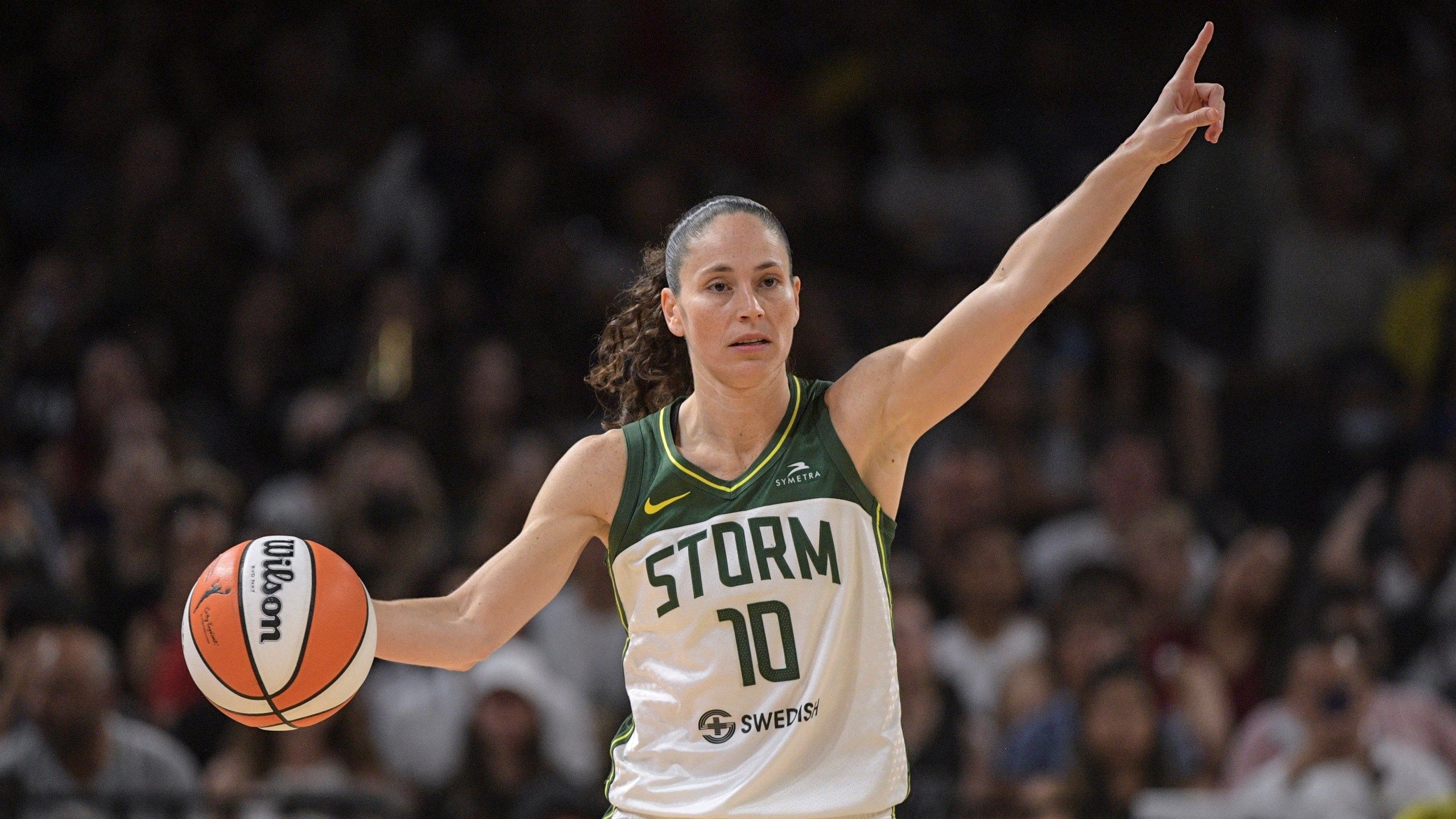 2560x1440 Sue Bird's eye for game helped define her success in Seattle