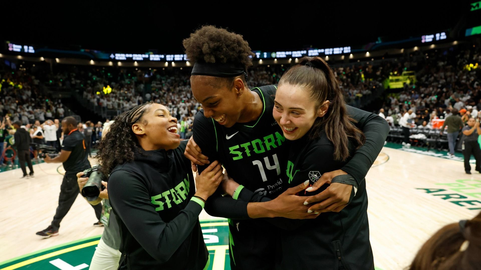 1920x1080 Storm's playoff push continues: Game 3 tonight