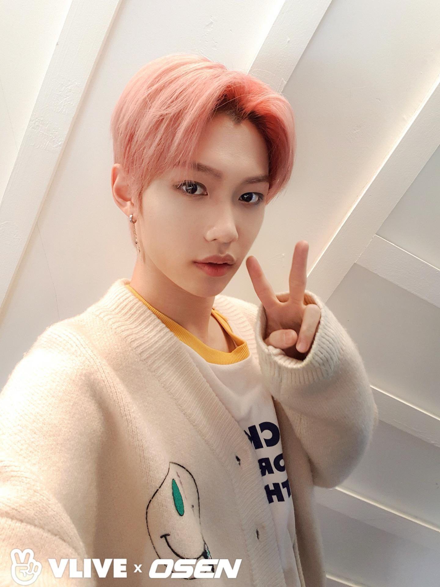 1440x1920 Felix