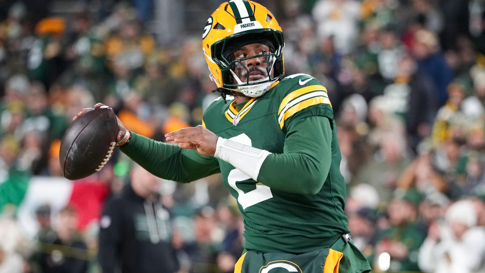1920x1080 Malik Willis shines in start for Green Bay. A Sea of Red