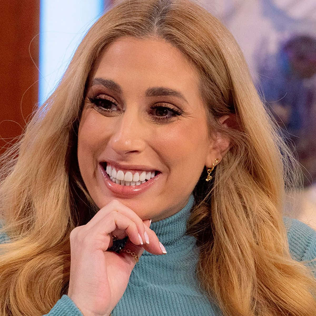 1200x1200 Stacey Solomon Wallpaper
