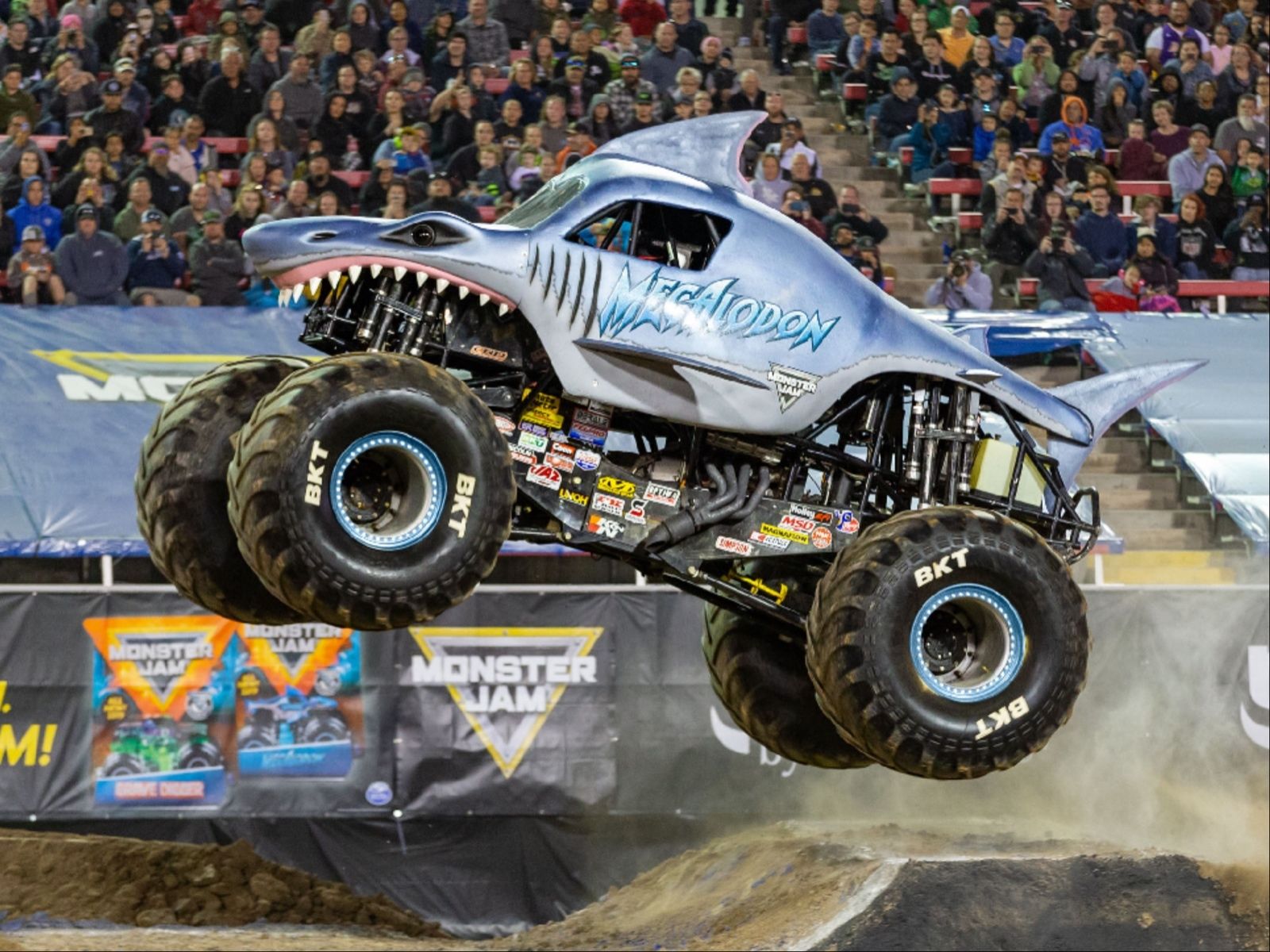 1600x1200 Get revved up for Monster Jam's return to Fiserv Forum in January