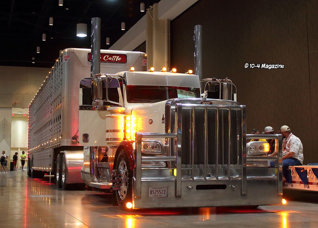 1050x755 Big Rigs At The Beach