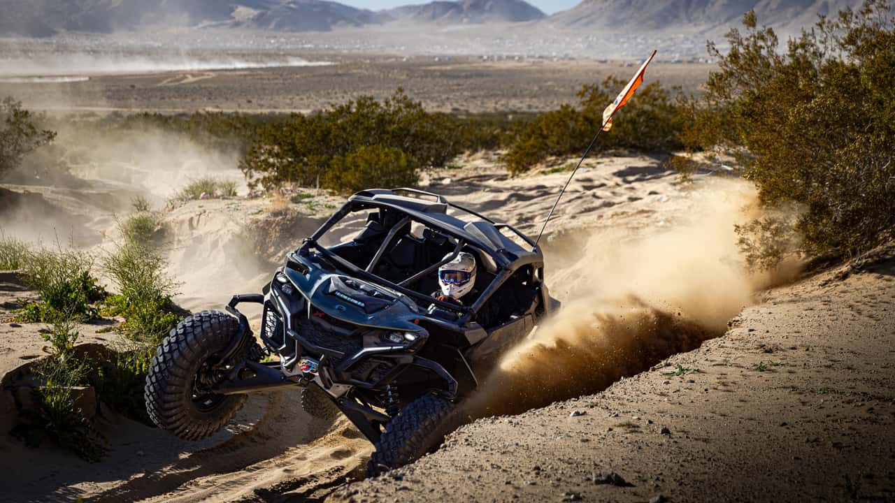 1280x720 The Can Am Maverick R X Rc Is The King Of Hammers Machine Anyone Can Own