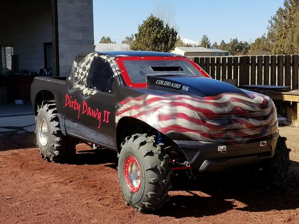 1024x768 Chevy Mud Truck