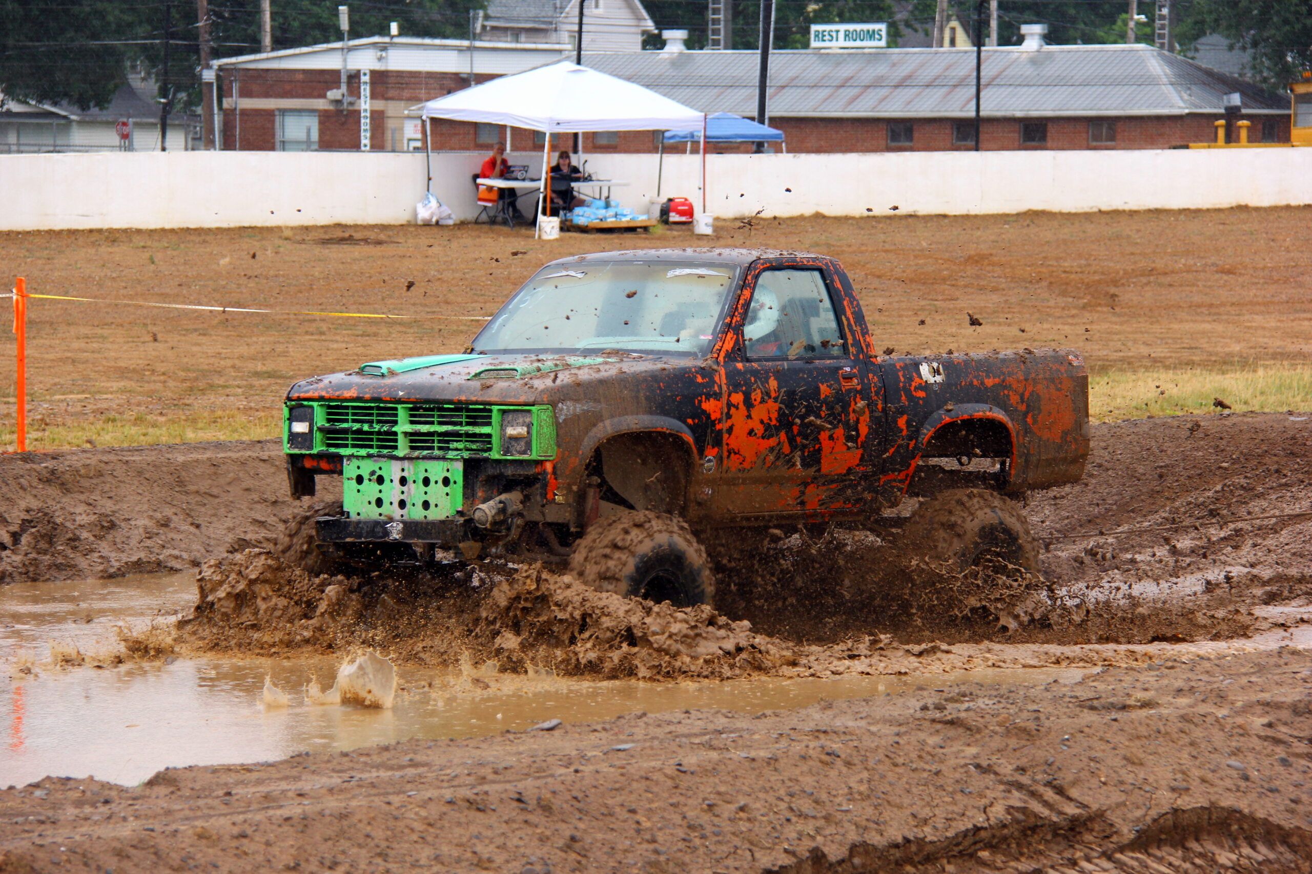 2560x1707 Mud Bog Competition Summer 4WJ. Jeeps and trucks compete in mud bog in Bloomsburg PA