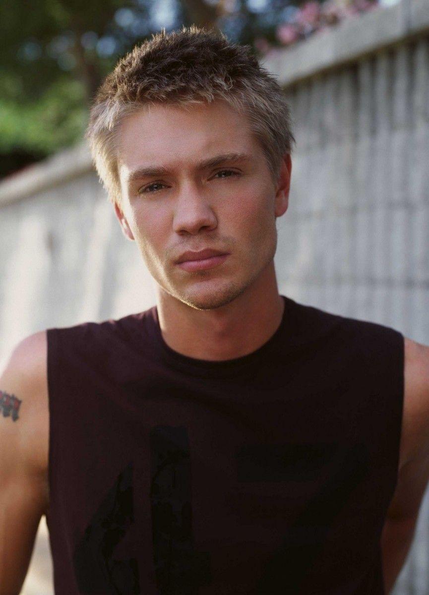 865x1200 Chad Michael Murray Wallpaper
