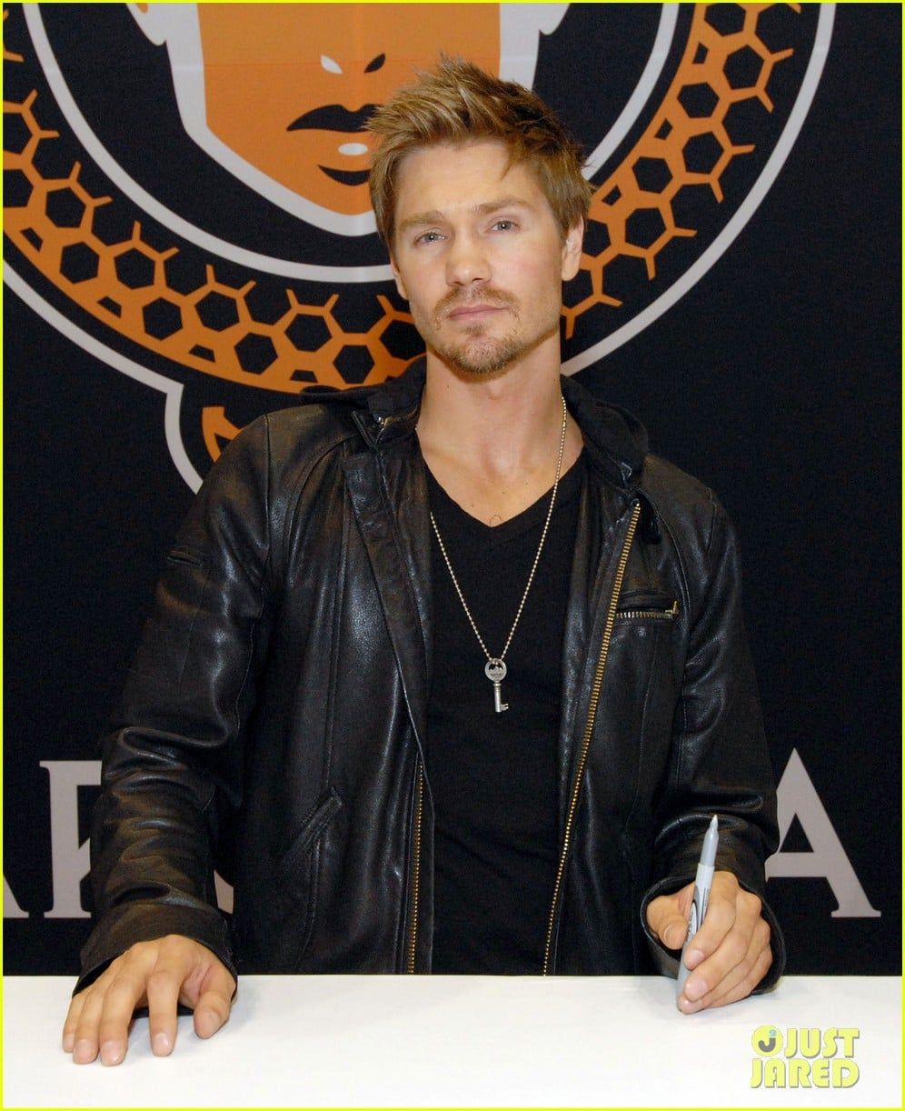 996x1222 Chad Michael Murray: Chicago Comic & Entertainment Expo!: Photo 2649338. Chad Michael Murray Photo. Just Jared: Entertainment News