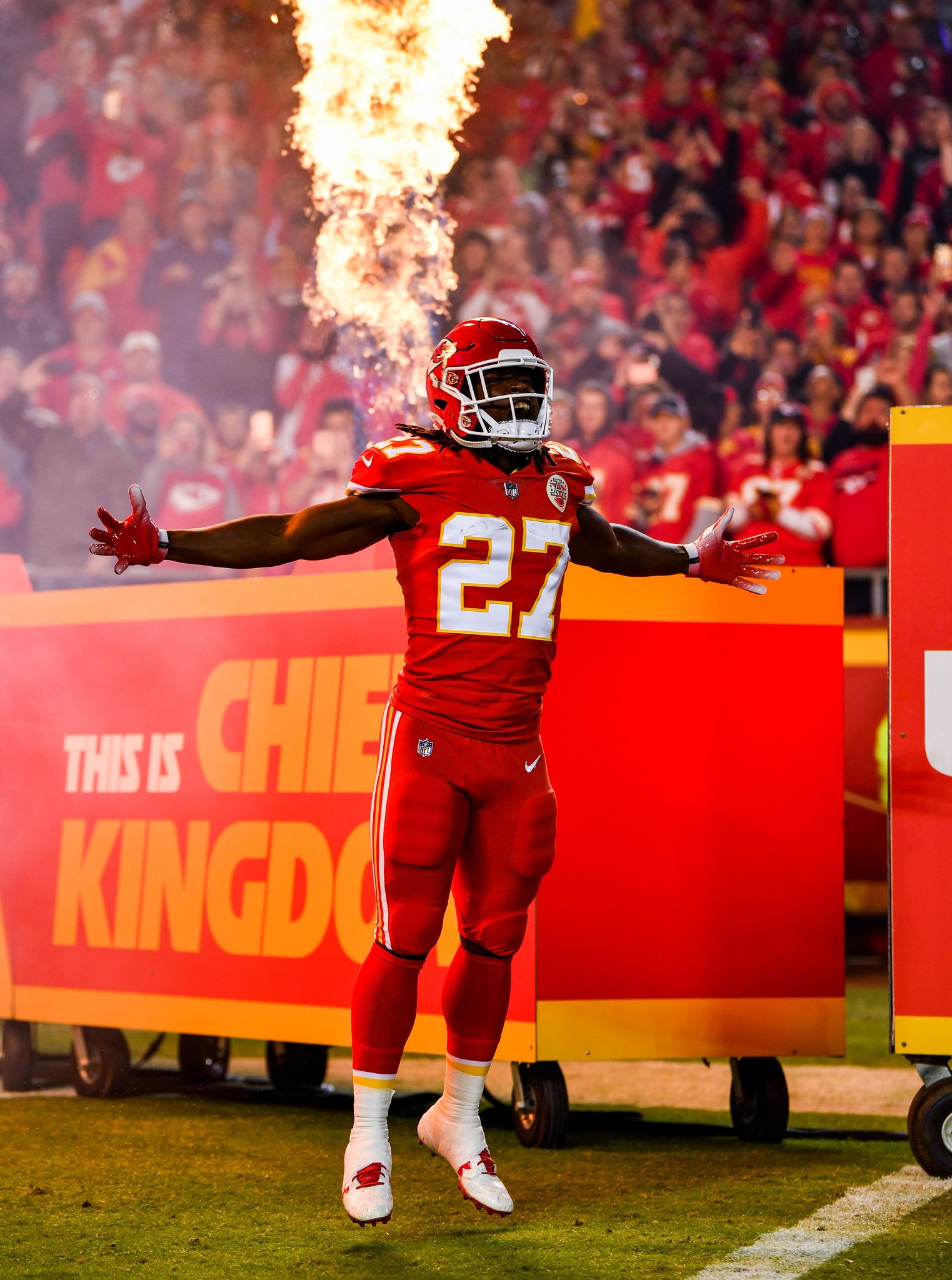 1523x2048 The N.F.L. Was Soaring. Then a Familiar Demon Reared Its Ugly Head