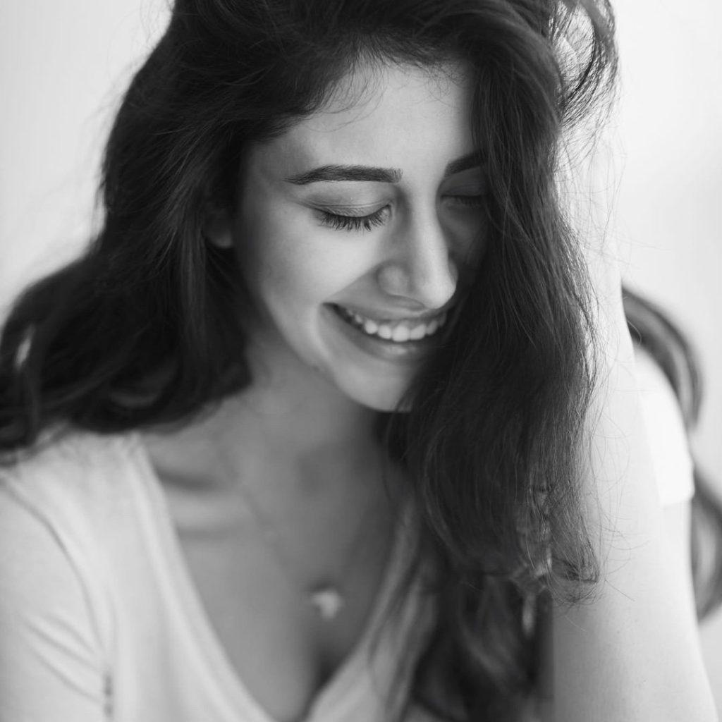 1024x1024 Warina Hussain Hot & Photo. Warina Hussain HD Picture
