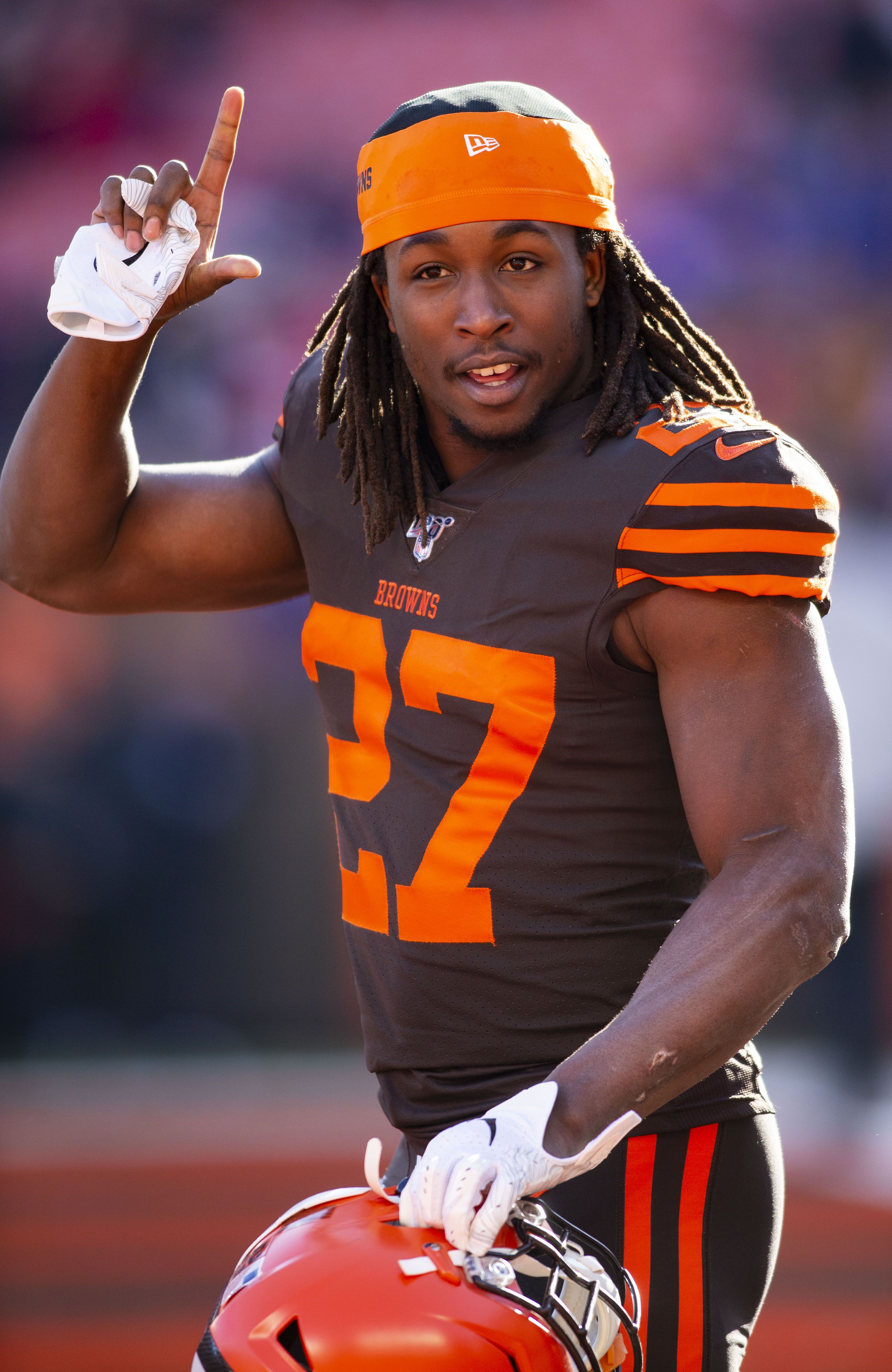 3172x4879 Colts In Communication With RBs Kareem Hunt, Leonard Fournette