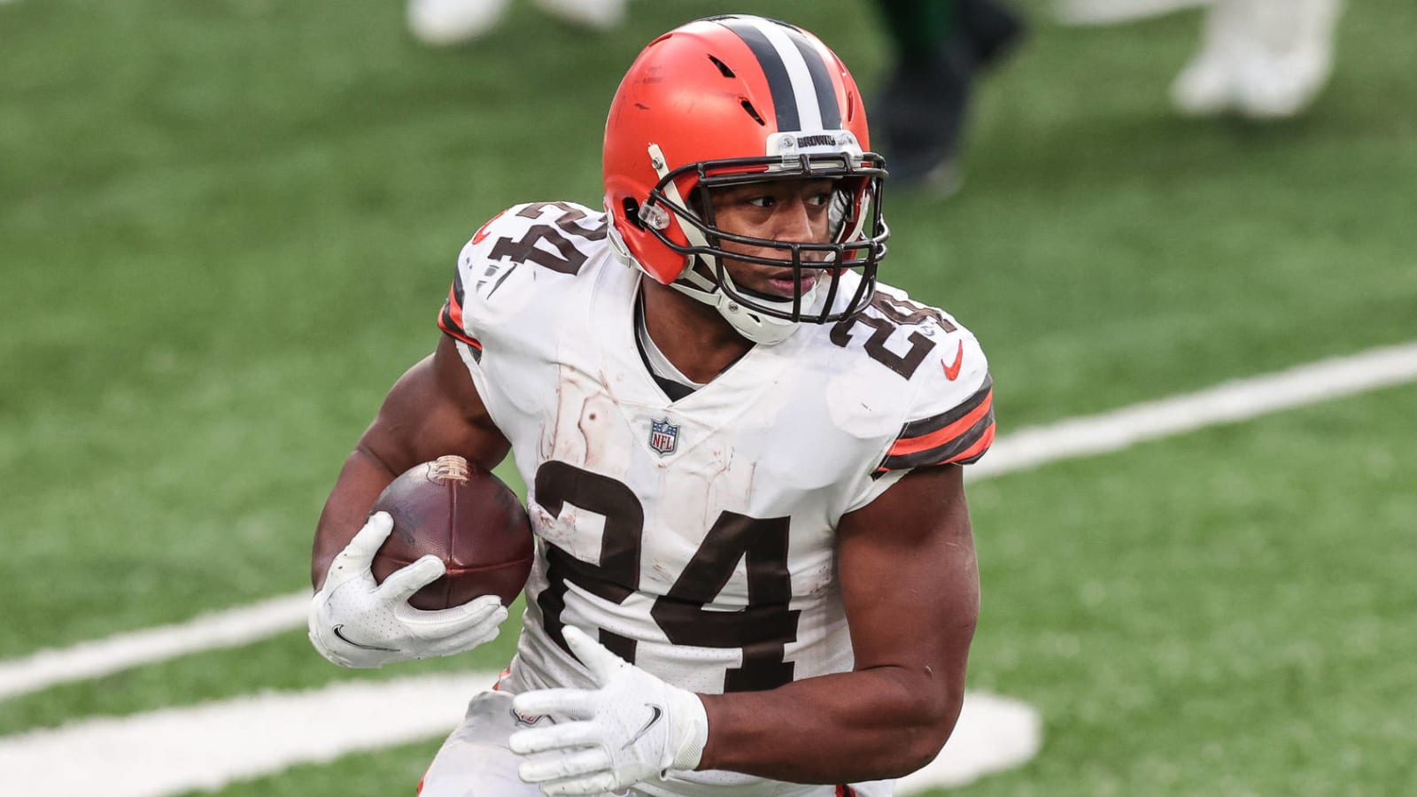 1600x900 Kareem Hunt on Nick Chubb: 'Please pay that man'