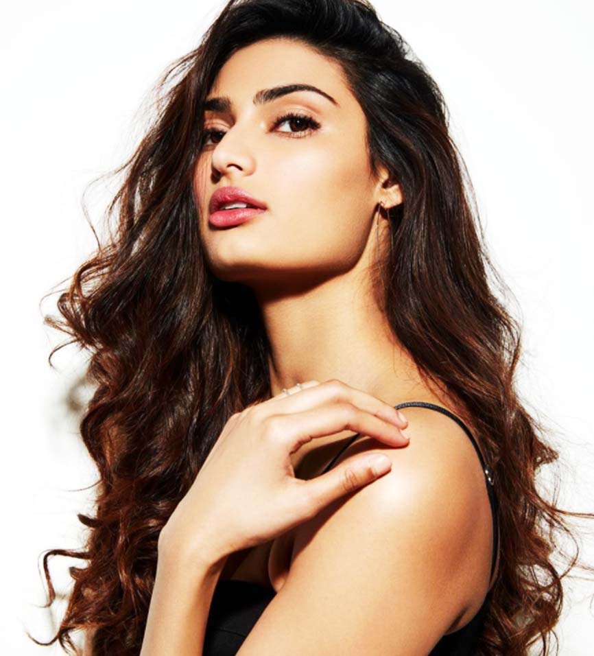 866x956 Salman Khan's Latest Find Warina Hussain is Warina Hussain