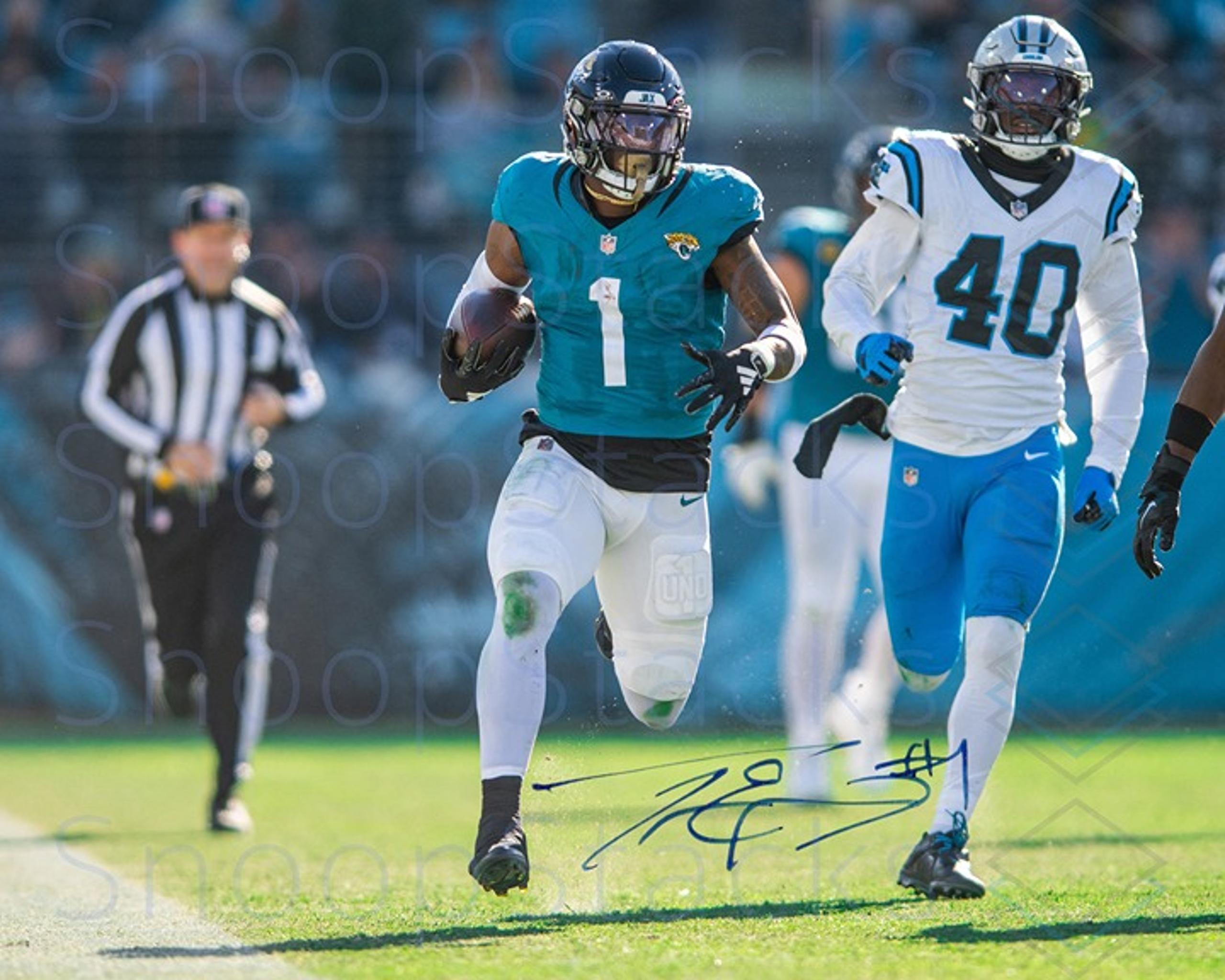 2560x2048 Travis Etienne Signed 8x10 Glossy Autographed