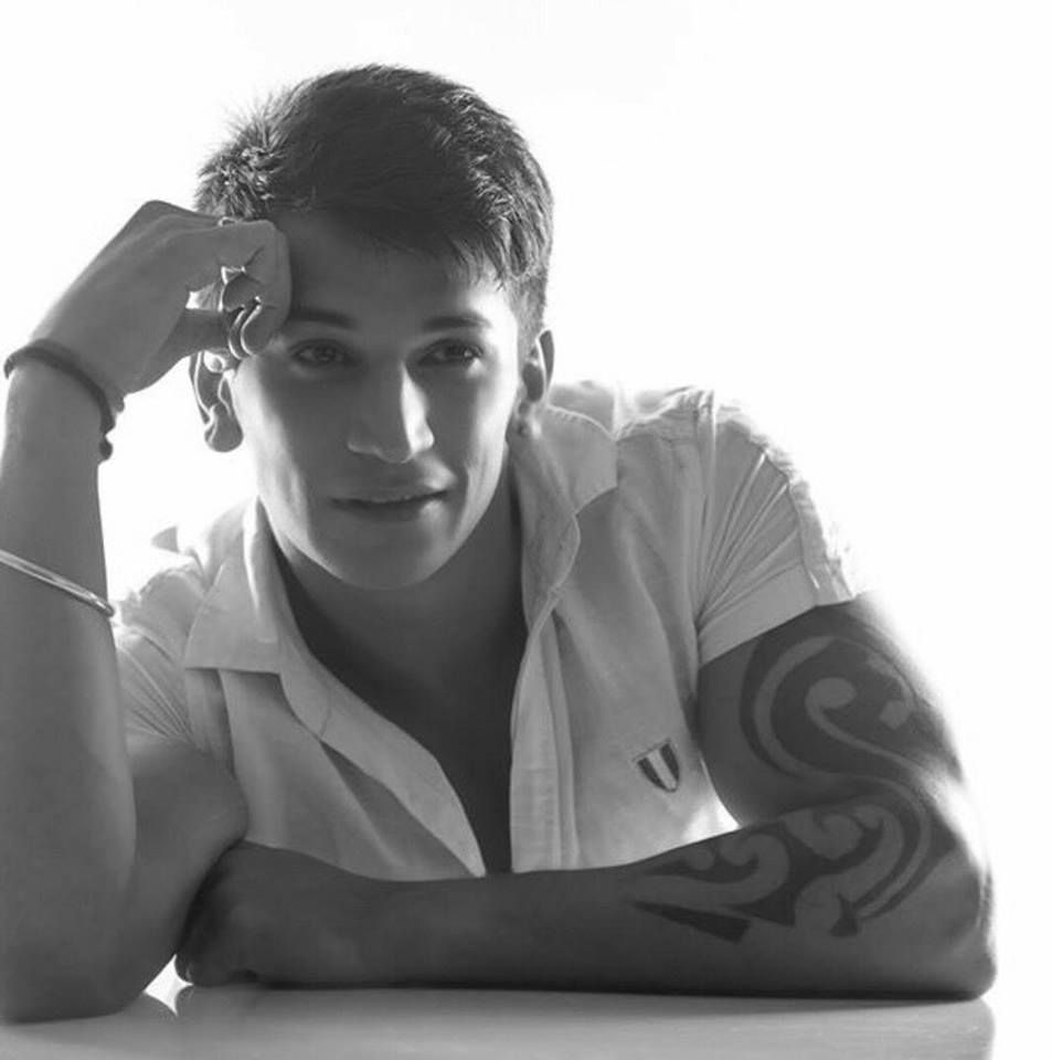 953x960 Prince Narula Wallpaper