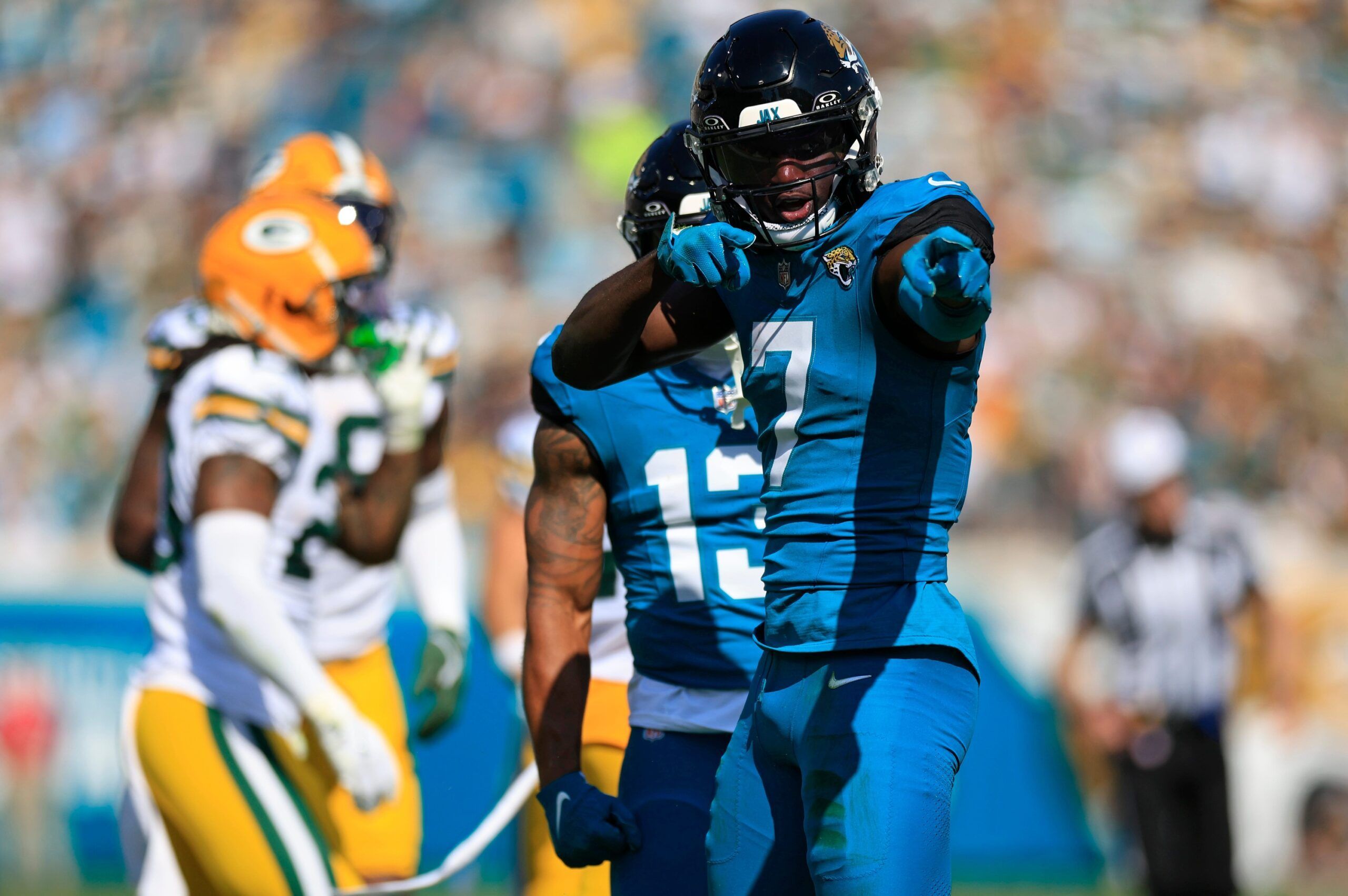2560x1702 Brian Thomas Jr. Injury Update: Latest on Jaguars WR After Exiting Game vs. Packers in Week 8