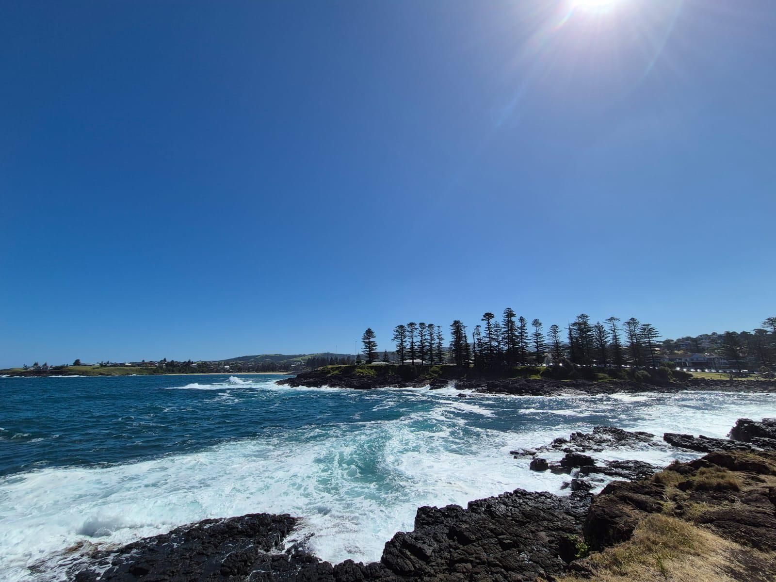1600x1200 Kiama Beach, Wollongong, Australia