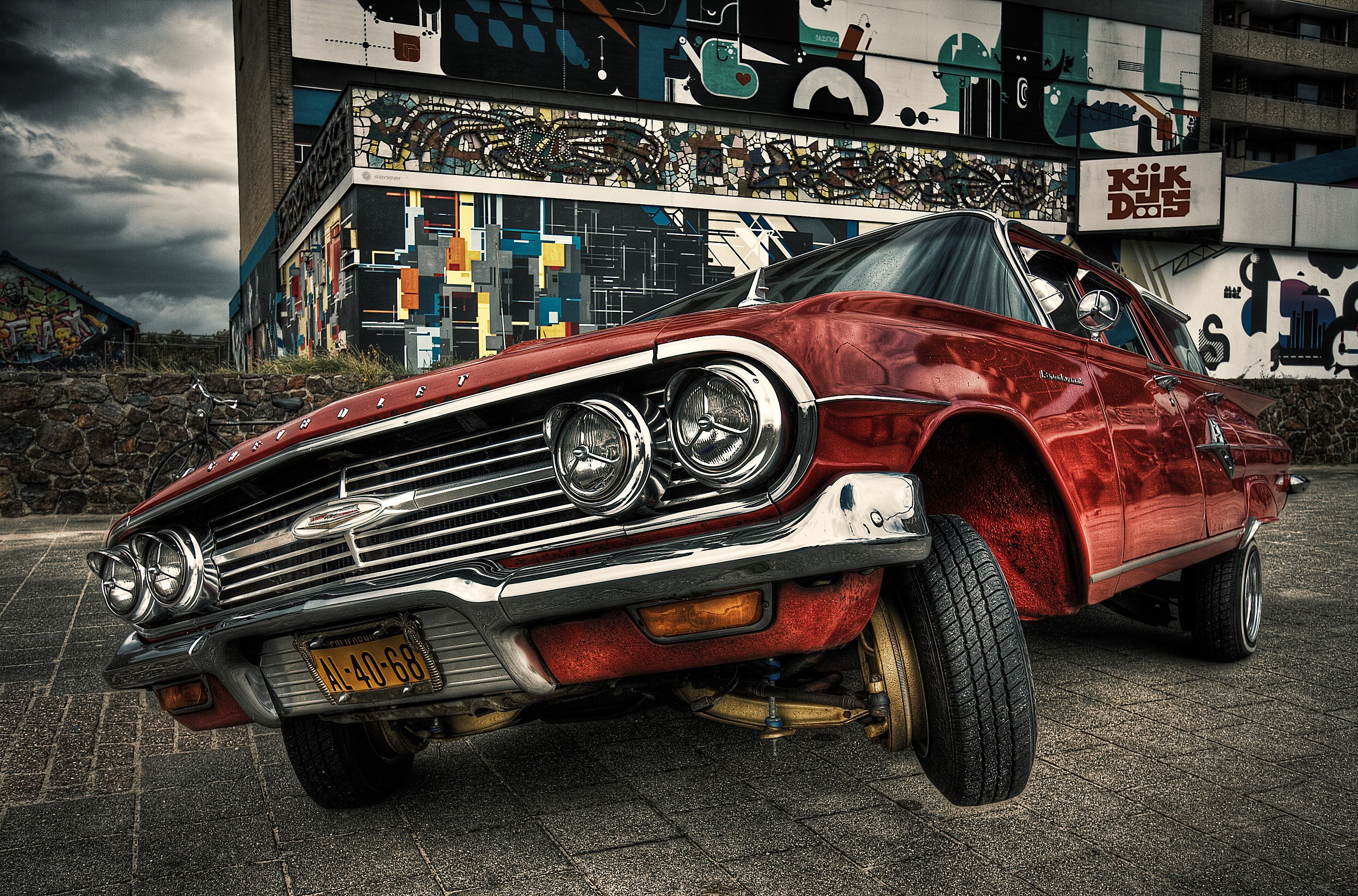 2560x1689 Low & Slow: The Groovy Saga of Lowriders
