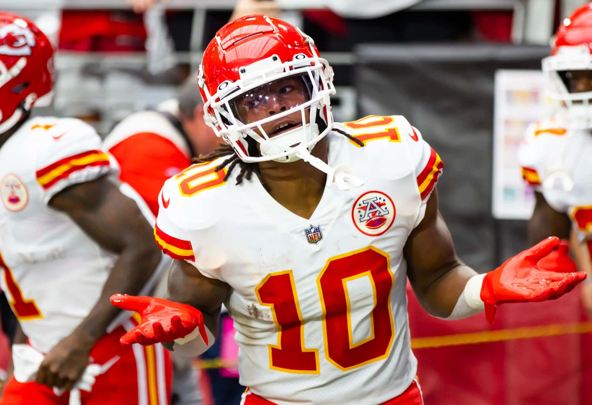 1920x1315 Download Isiah Pacheco Kansas City Chiefs Action Wallpaper