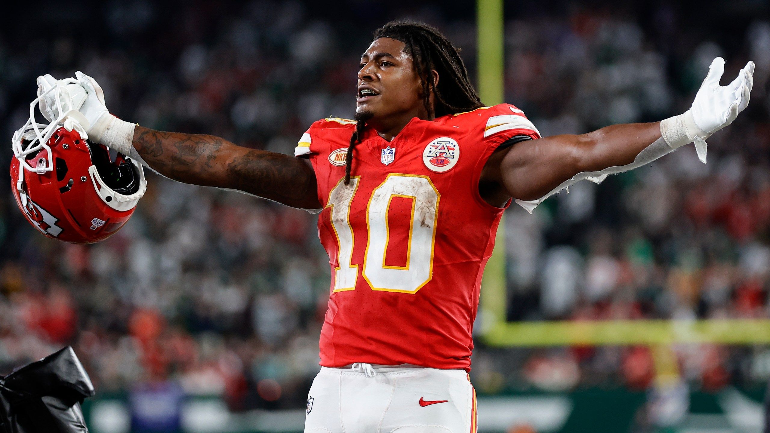 2560x1440 Chiefs vs Bills: RB Isiah Pacheco among four starters out