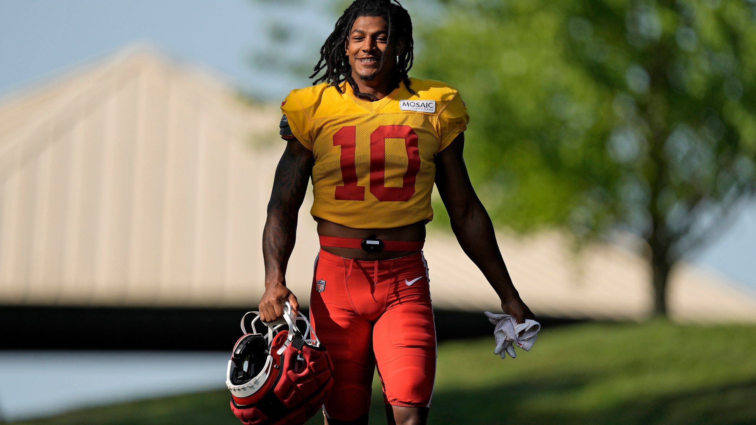2560x1440 Chiefs hardly helping running backs wanting big deals with their budget backfield finds