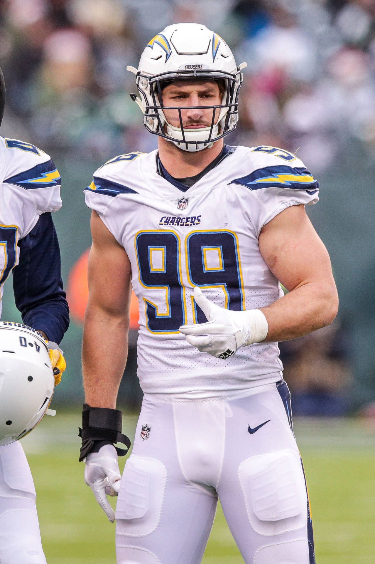 1278x1920 Download Joey Bosa Football Game Body Wallpaper