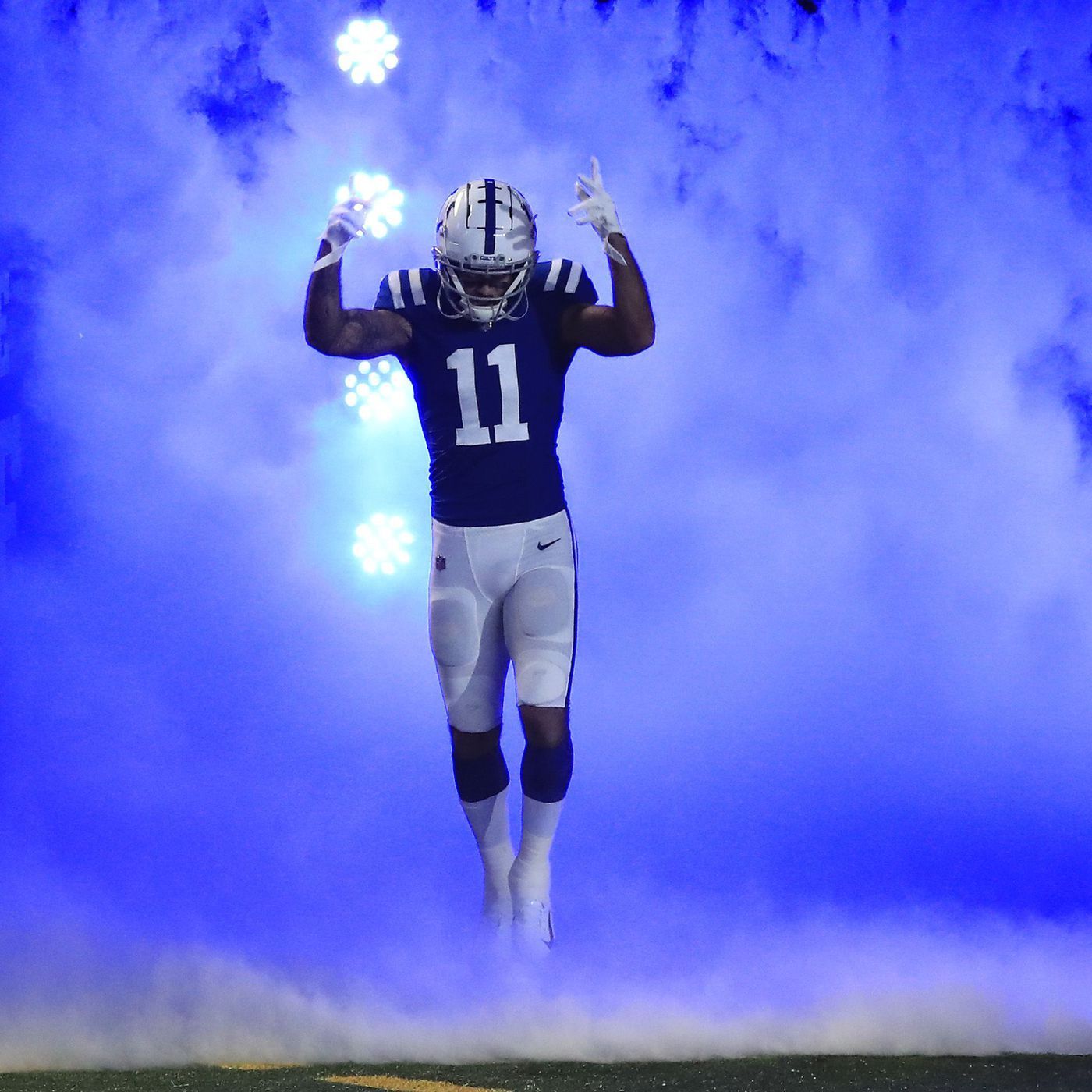 1400x1400 Michael Pittman Jr Wallpaper