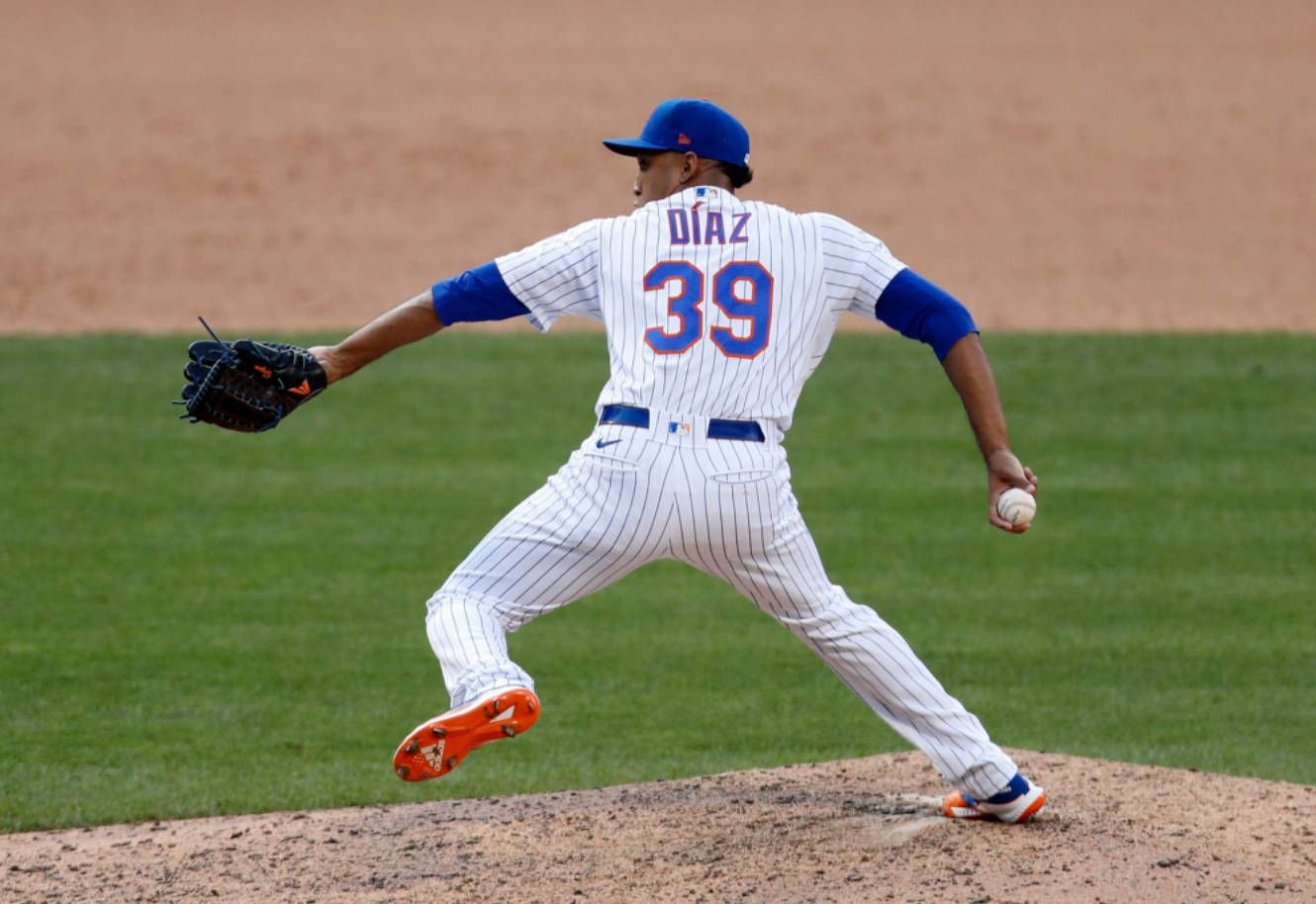 1330x914 Edwin Diaz Wallpaper