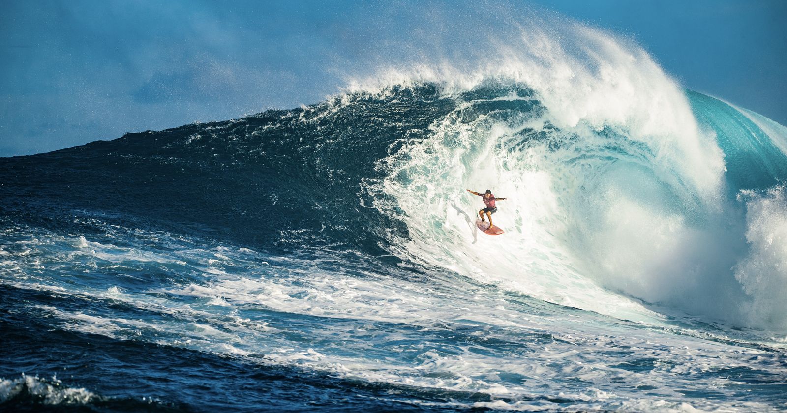 1600x840 Red Bull Showcases Women Photographers Capturing Hawaii's Big Wave Season