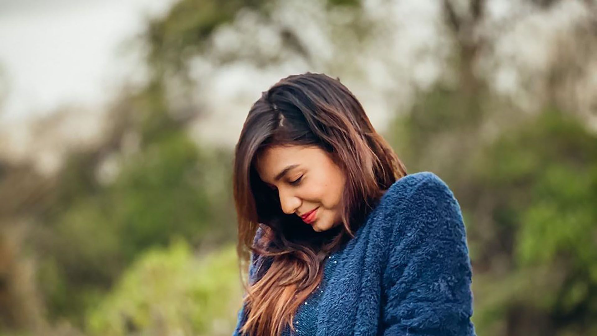 1920x1080 Divya Agarwal Wallpaper
